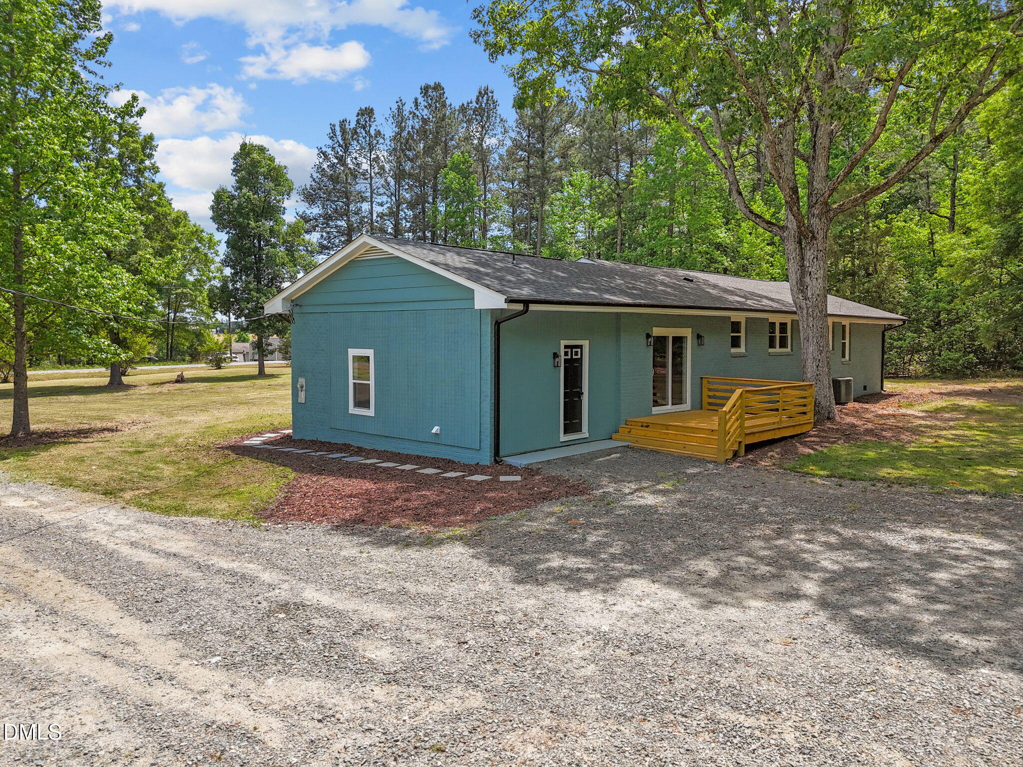 6561 Huntsboro Road