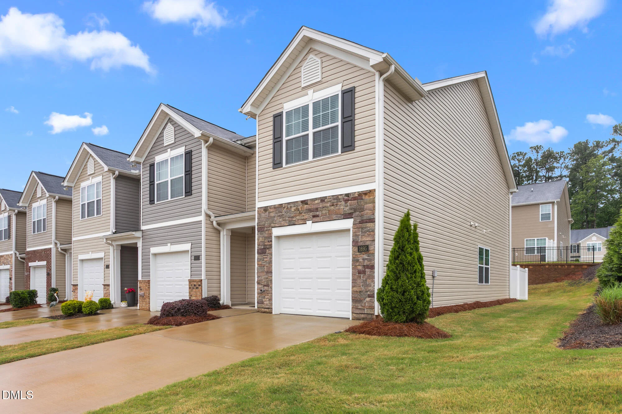 1695 Collie Drive
