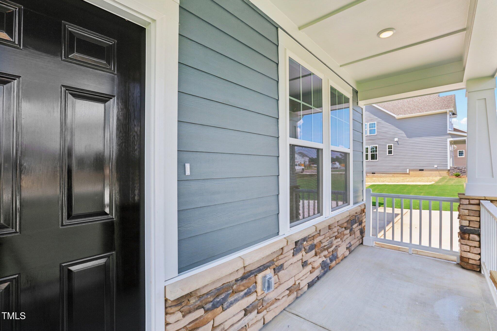 176 Alden Way