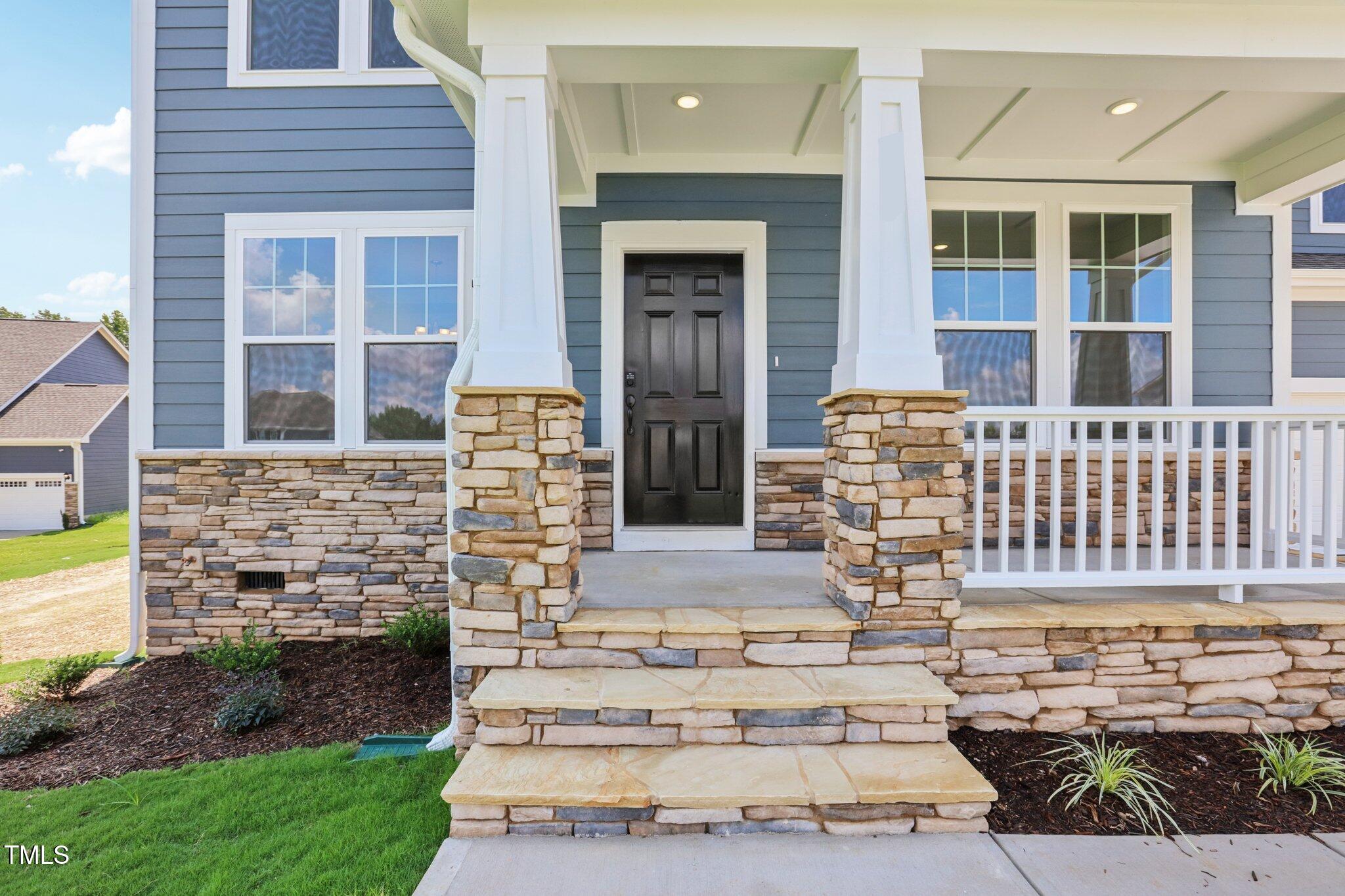 176 Alden Way