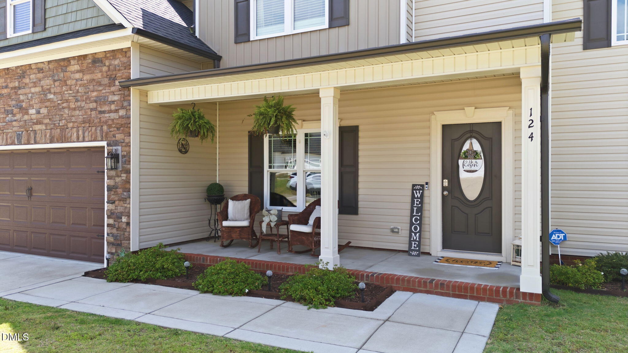 124 Shady Oaks Drive