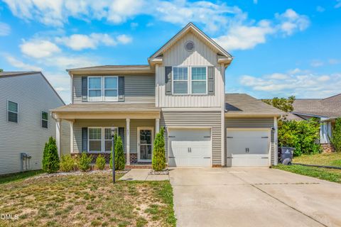 Photo of 427 Inlet Place Drive, Winston-Salem, NC 27127 (MLS # 10169012)