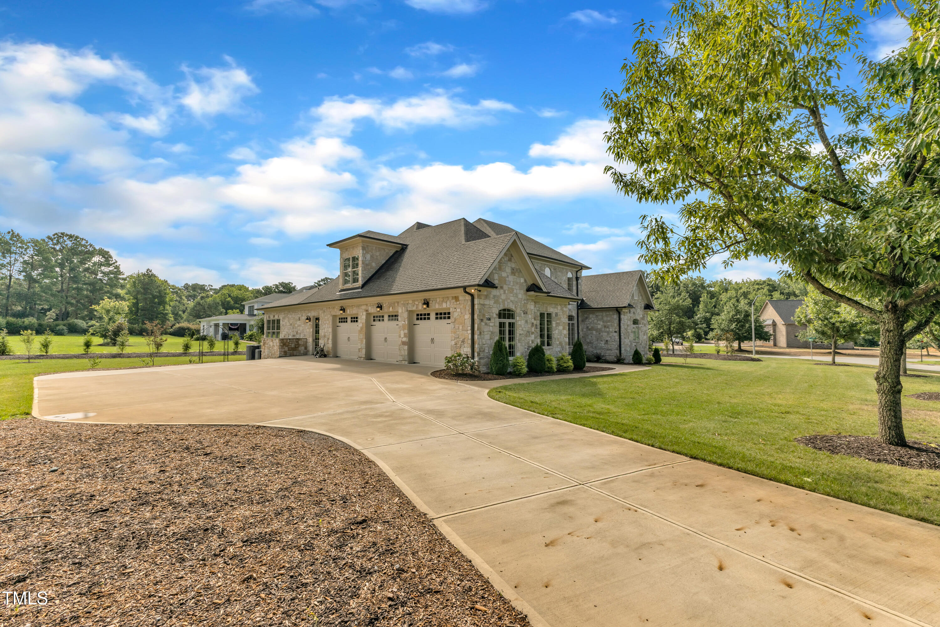106 New Dawn Court
