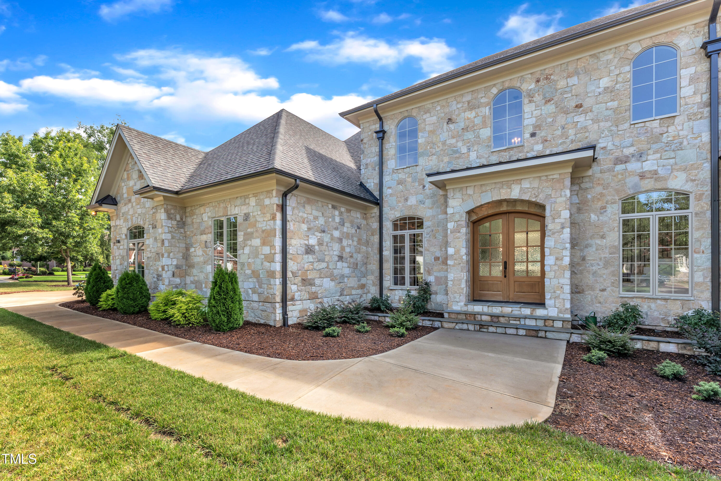 106 New Dawn Court