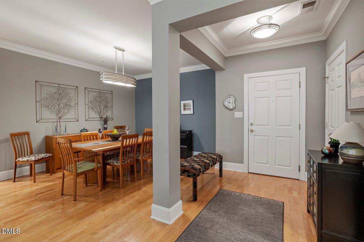 3700 Baron Cooper Pass 204