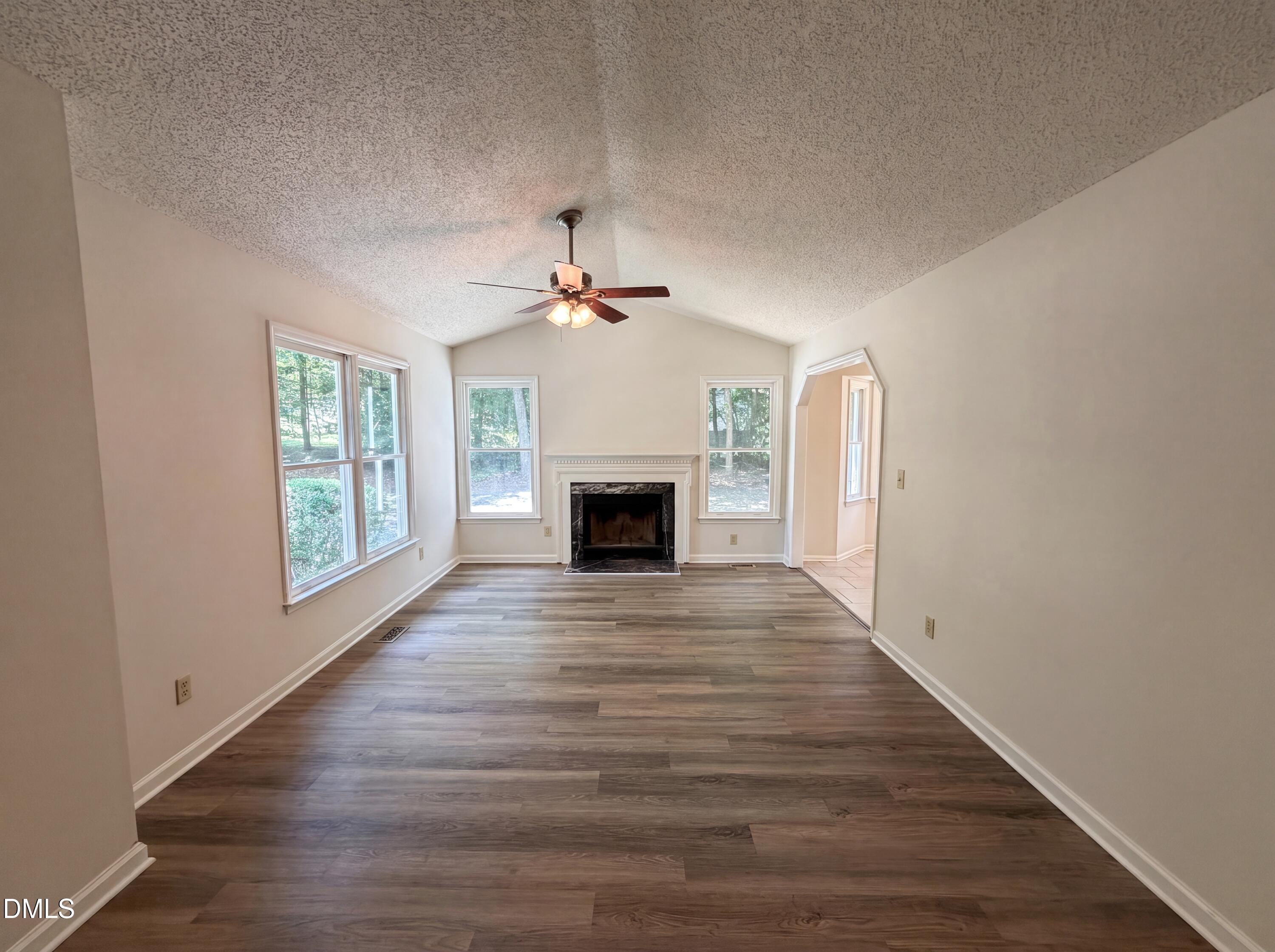 328 Thornwood Lane