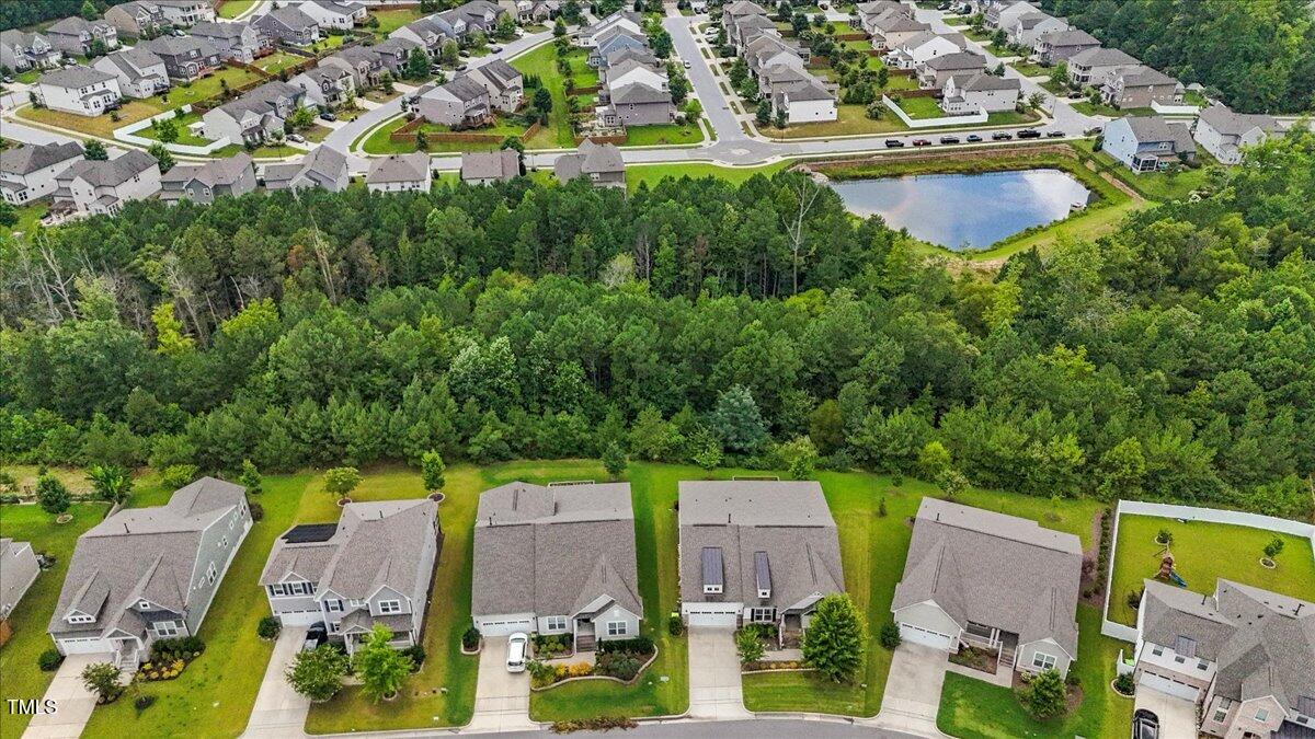 470 Duggins Point