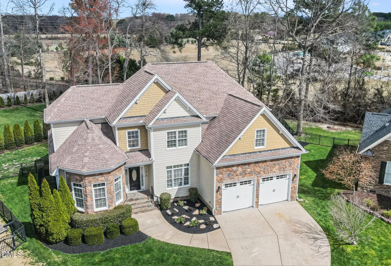 1819 Glacier Court