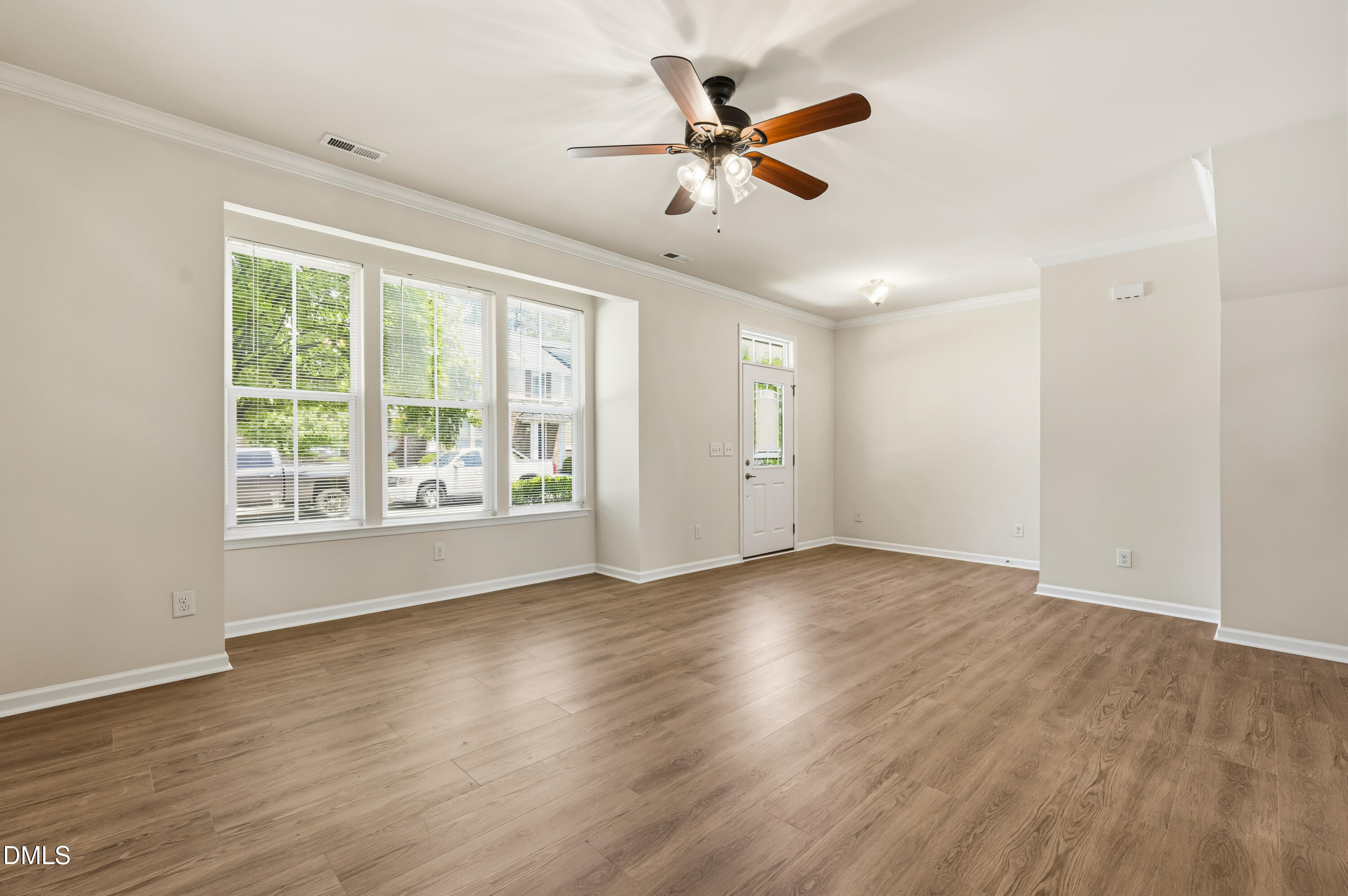 2417 Historic Circle