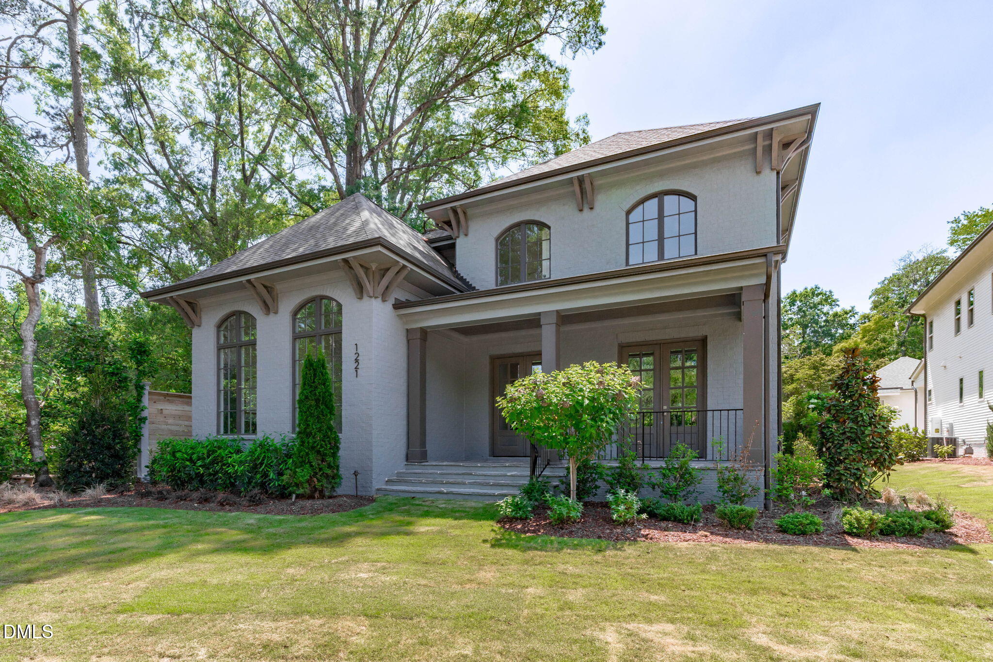 1221 Dixie Trail