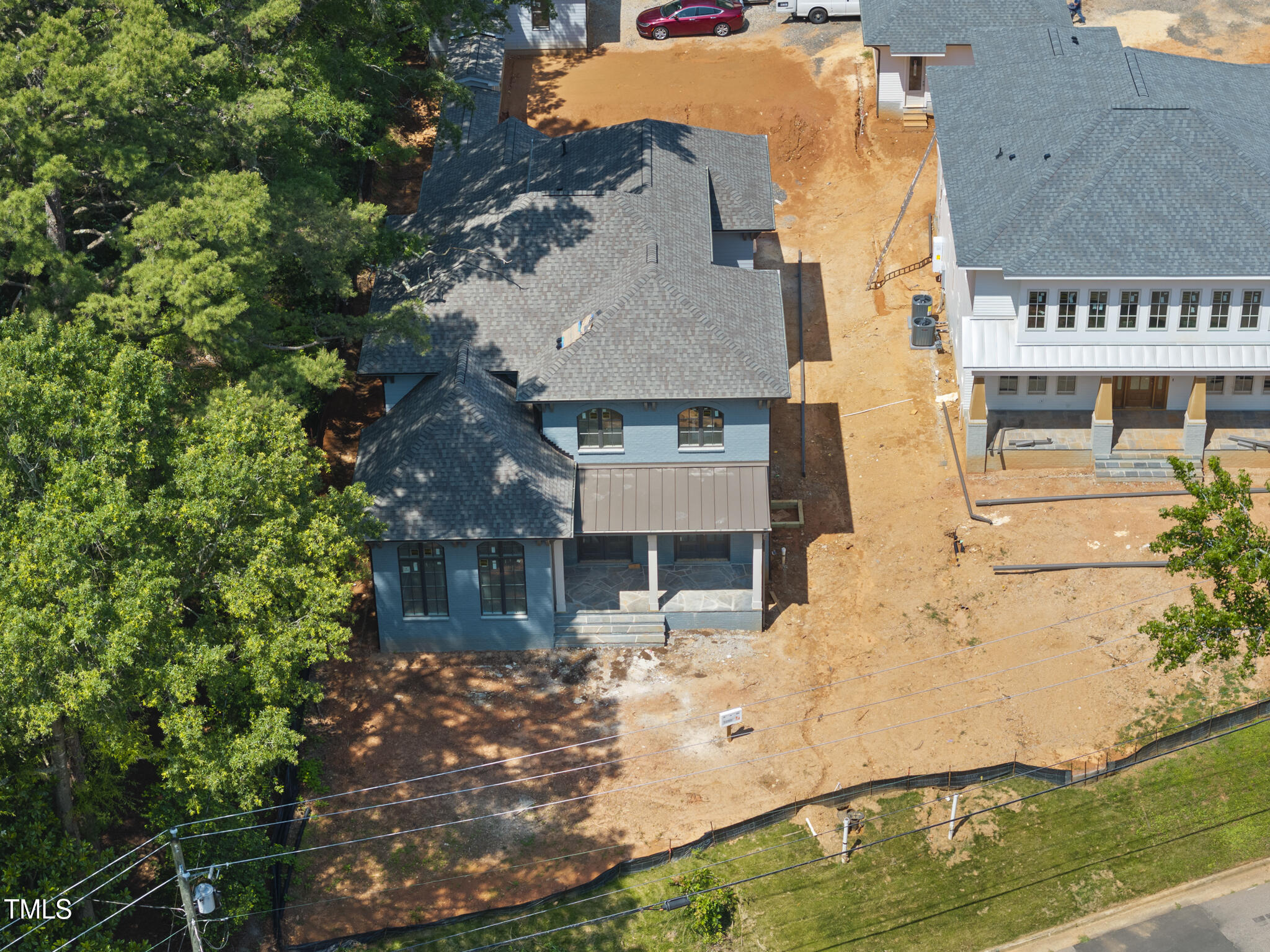 1221 Dixie Trail