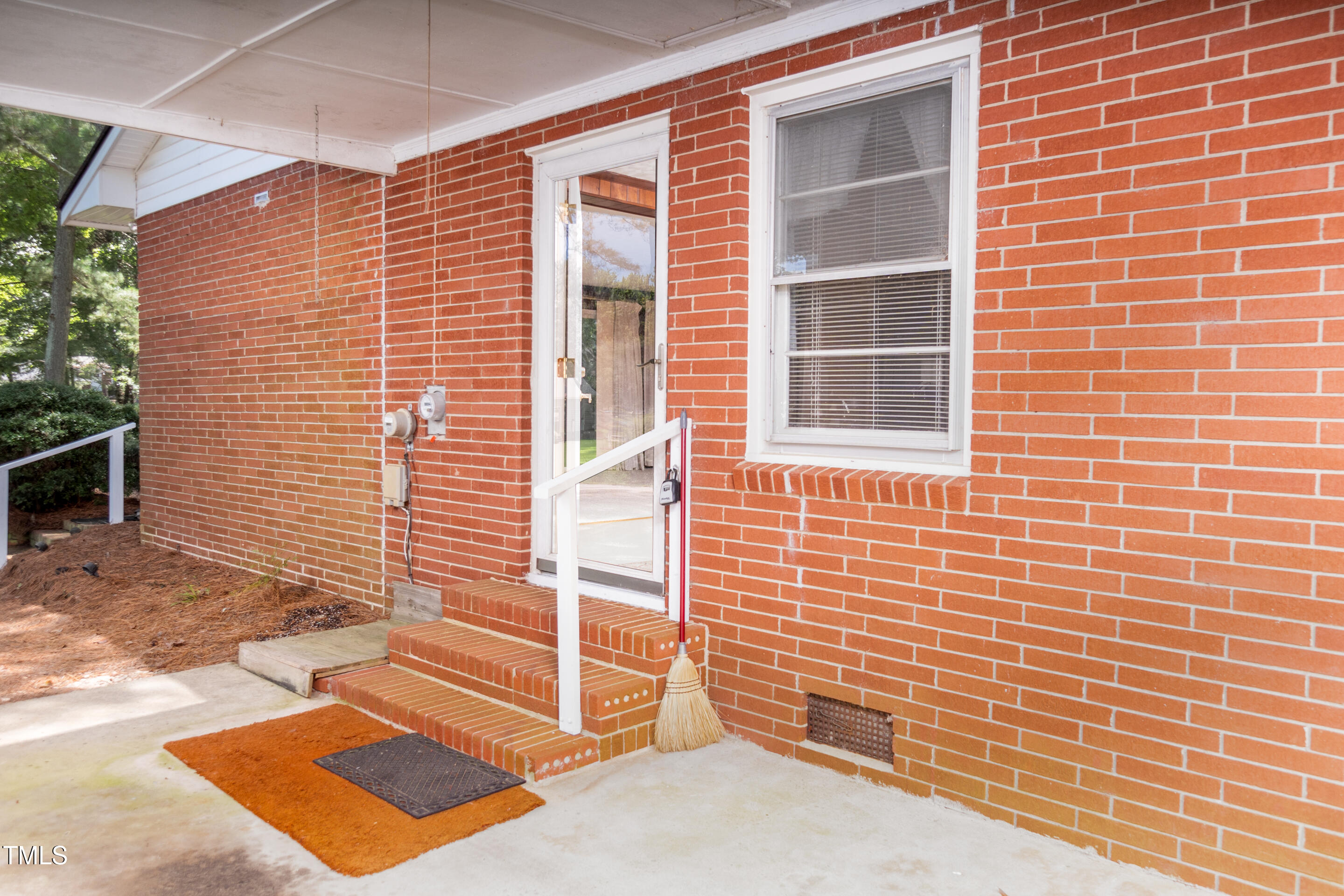 452 N Main Street