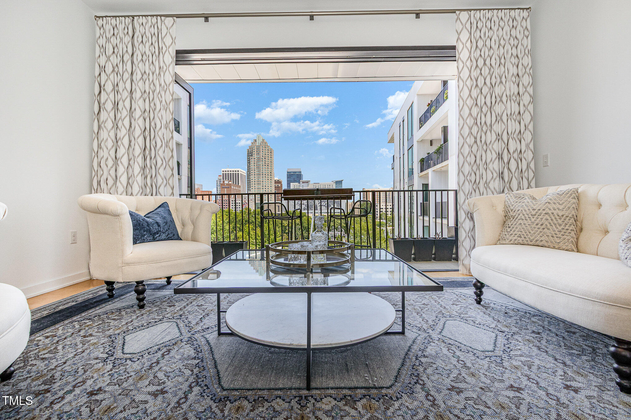 523 S West Street 402