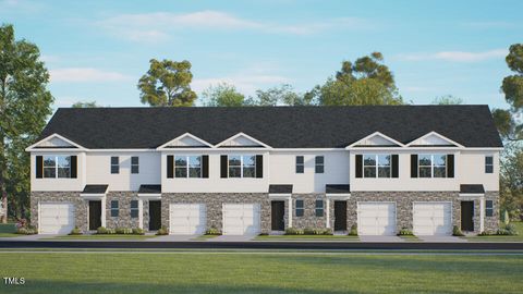 102 Red Maple Street Sanford NC 27332