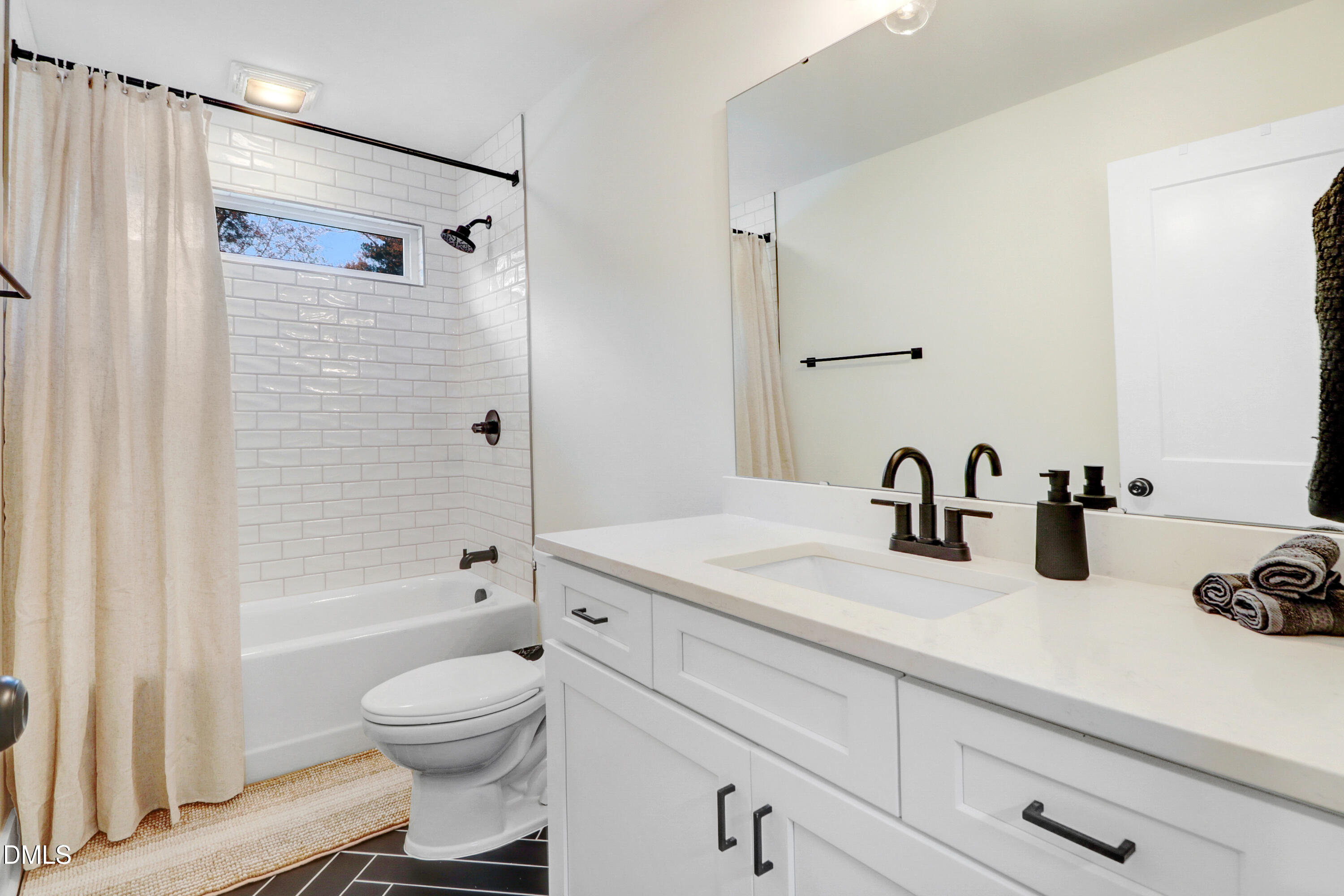 Durham, North Carolina 27703, United States, 3 Bedrooms Bedrooms, ,3 BathroomsBathrooms,Residential,Active,246095