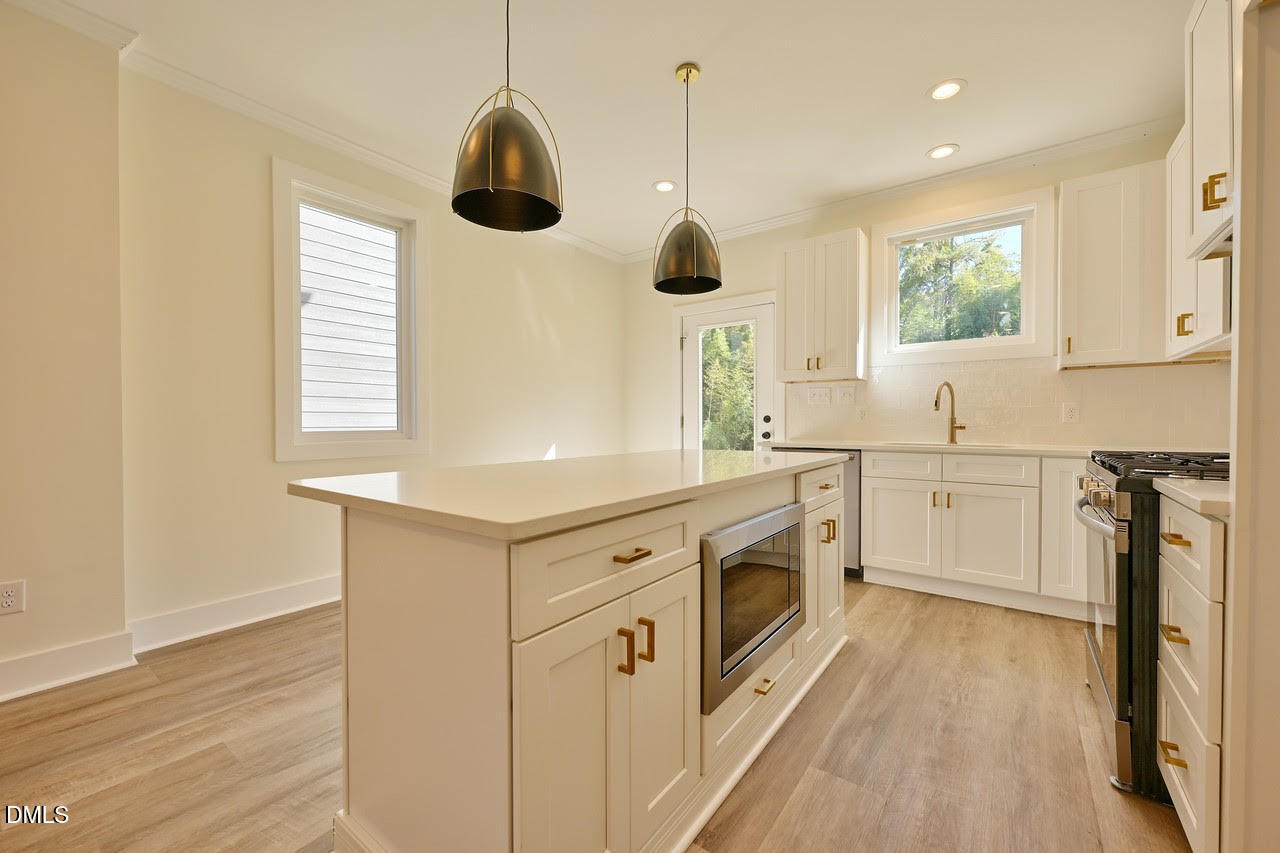 Durham, North Carolina 27703, United States, 3 Bedrooms Bedrooms, ,3 BathroomsBathrooms,Residential,Active,246095