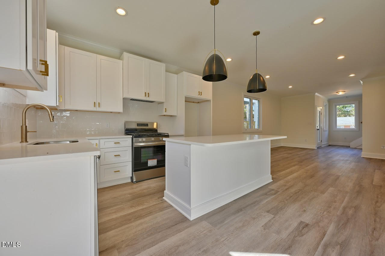 Durham, North Carolina 27703, United States, 3 Bedrooms Bedrooms, ,3 BathroomsBathrooms,Residential,Active,246095