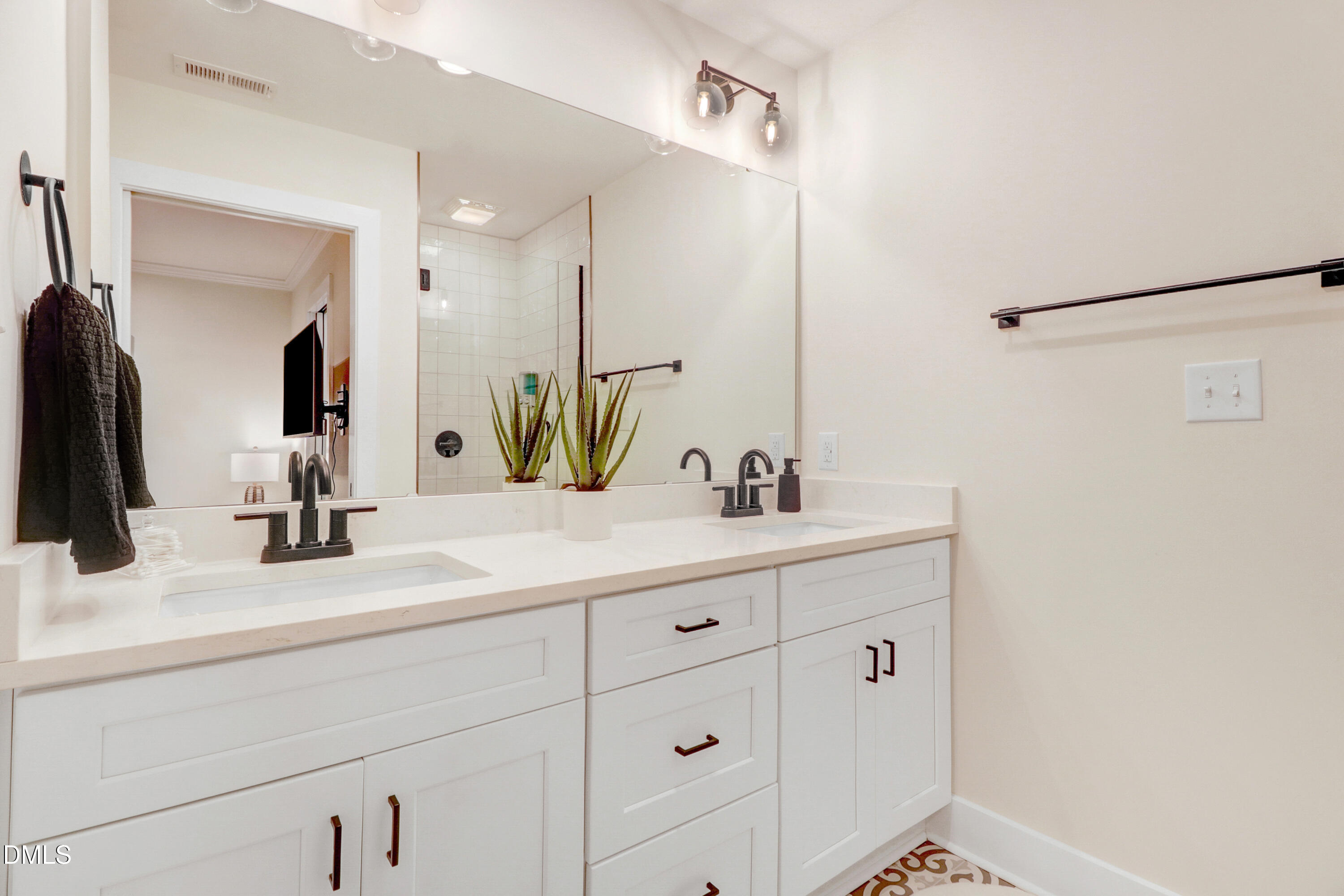 Durham, North Carolina 27703, United States, 3 Bedrooms Bedrooms, ,3 BathroomsBathrooms,Residential,Active,246095