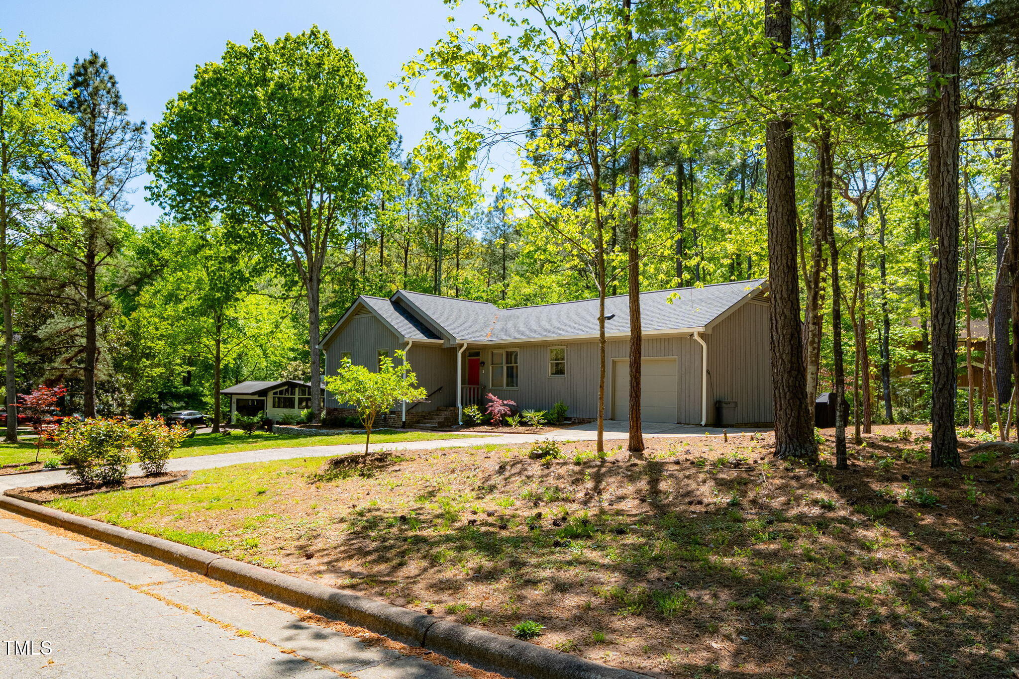 2 Edgestone Place