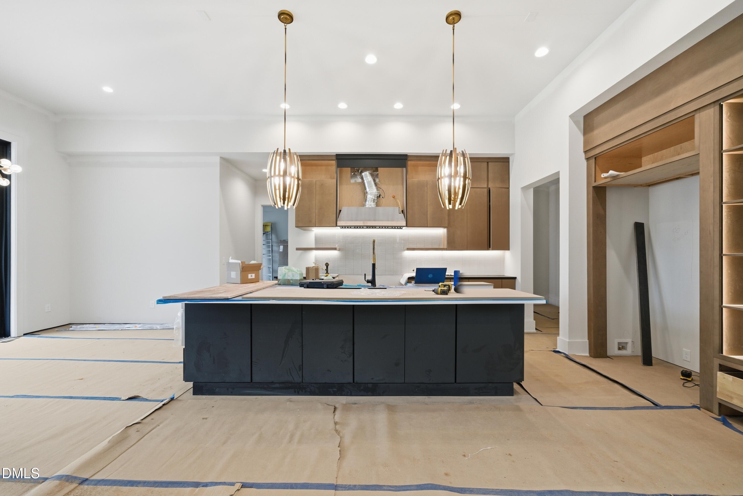 1925 Hunting Ridge Road