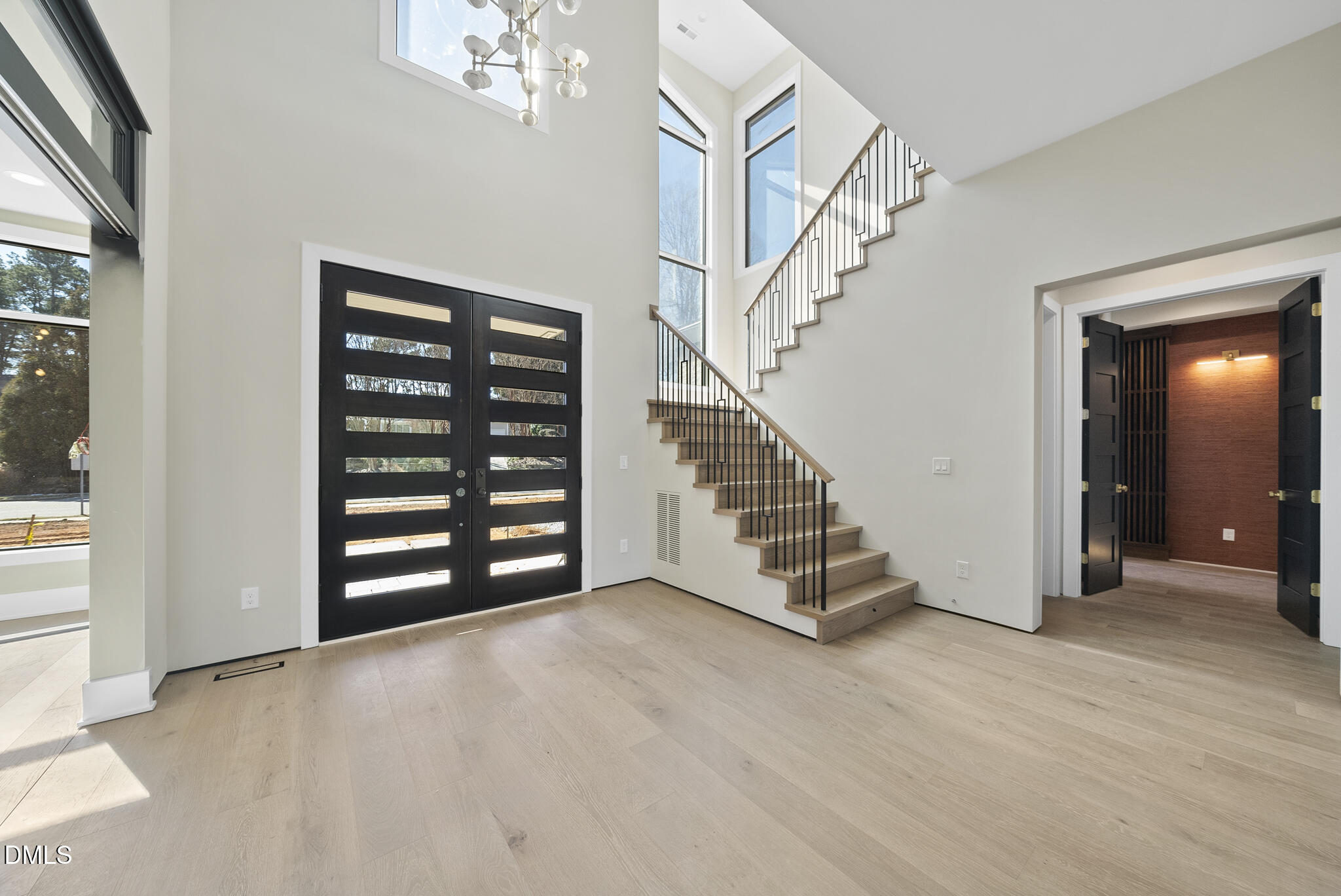 1925 Hunting Ridge Road