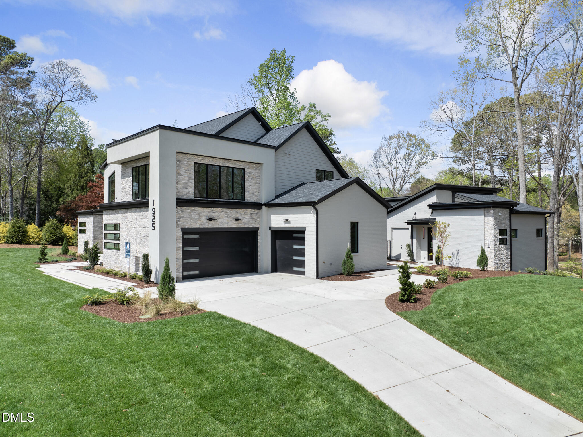 1925 Hunting Ridge Road