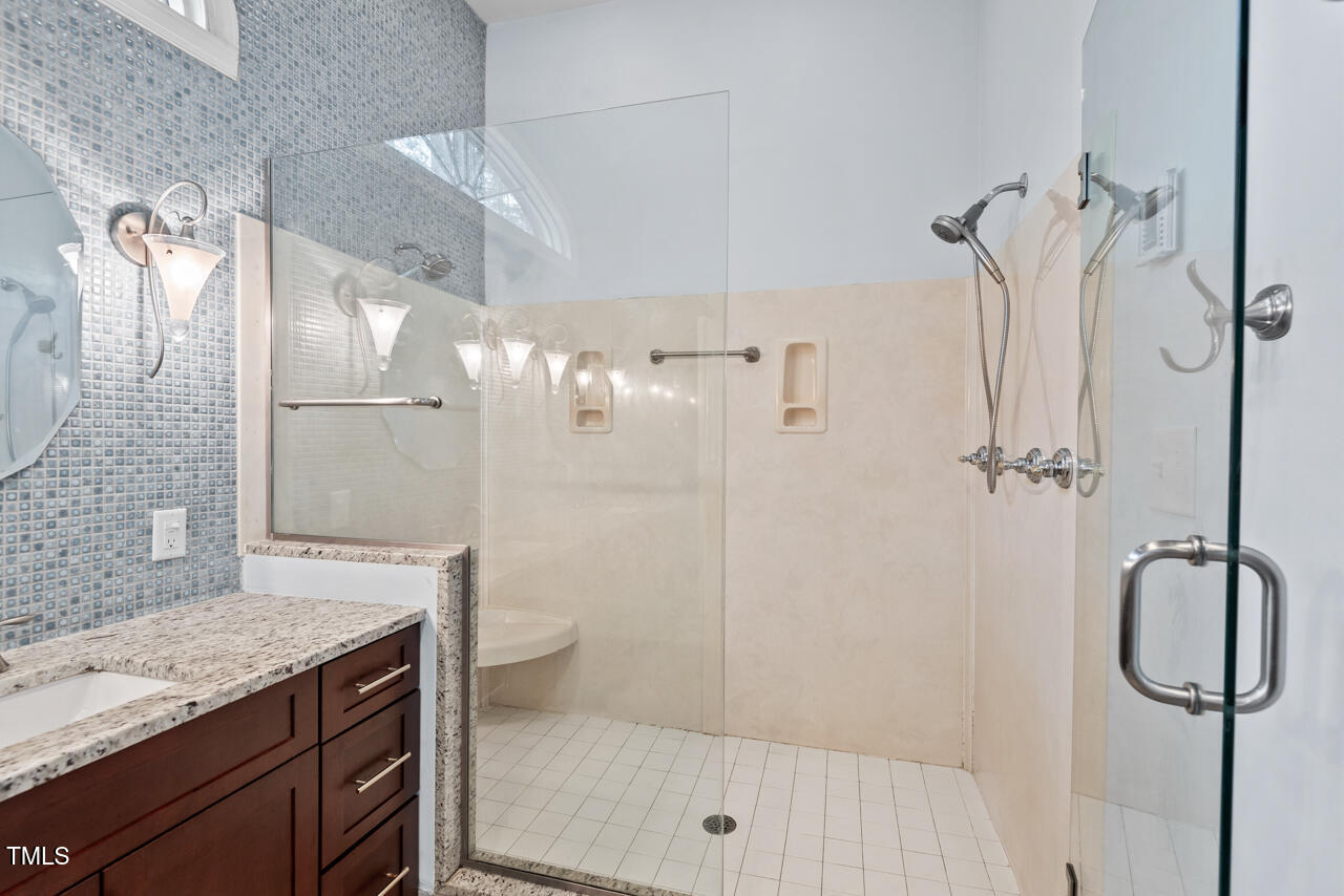 Durham, North Carolina 27712, United States, 4 Bedrooms Bedrooms, ,4 BathroomsBathrooms,Residential,Pending,104568