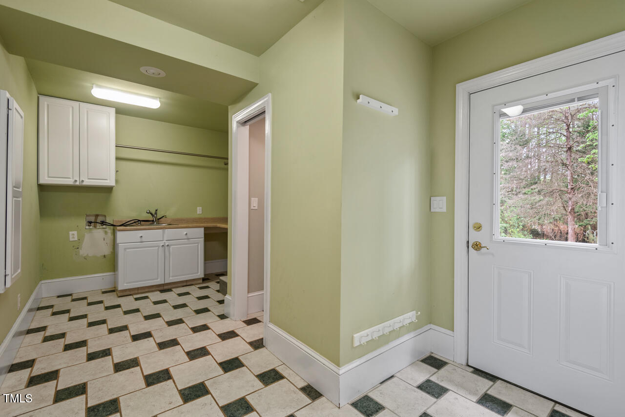 Durham, North Carolina 27712, United States, 4 Bedrooms Bedrooms, ,4 BathroomsBathrooms,Residential,Pending,104568