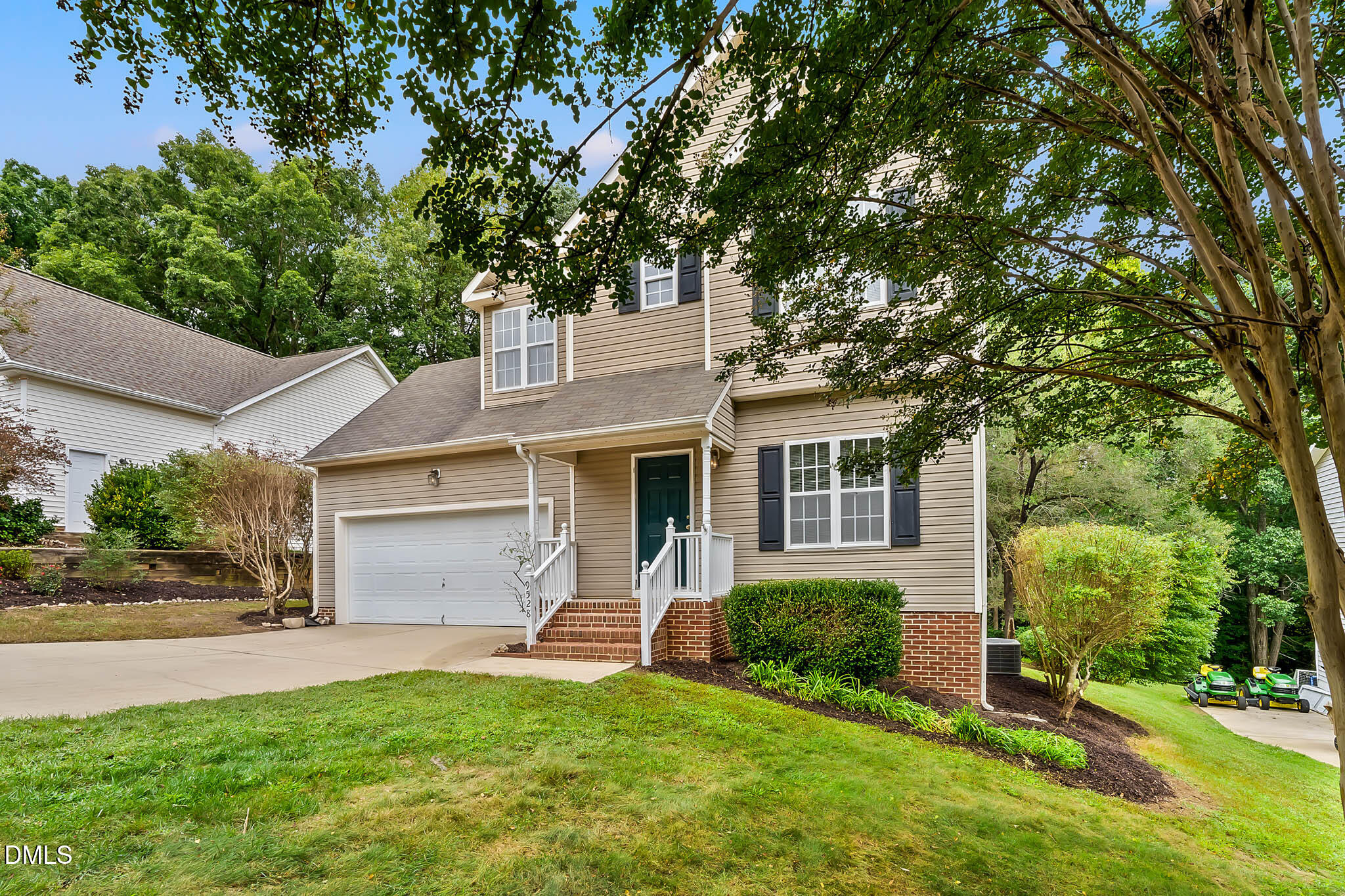 9528 White Carriage Drive