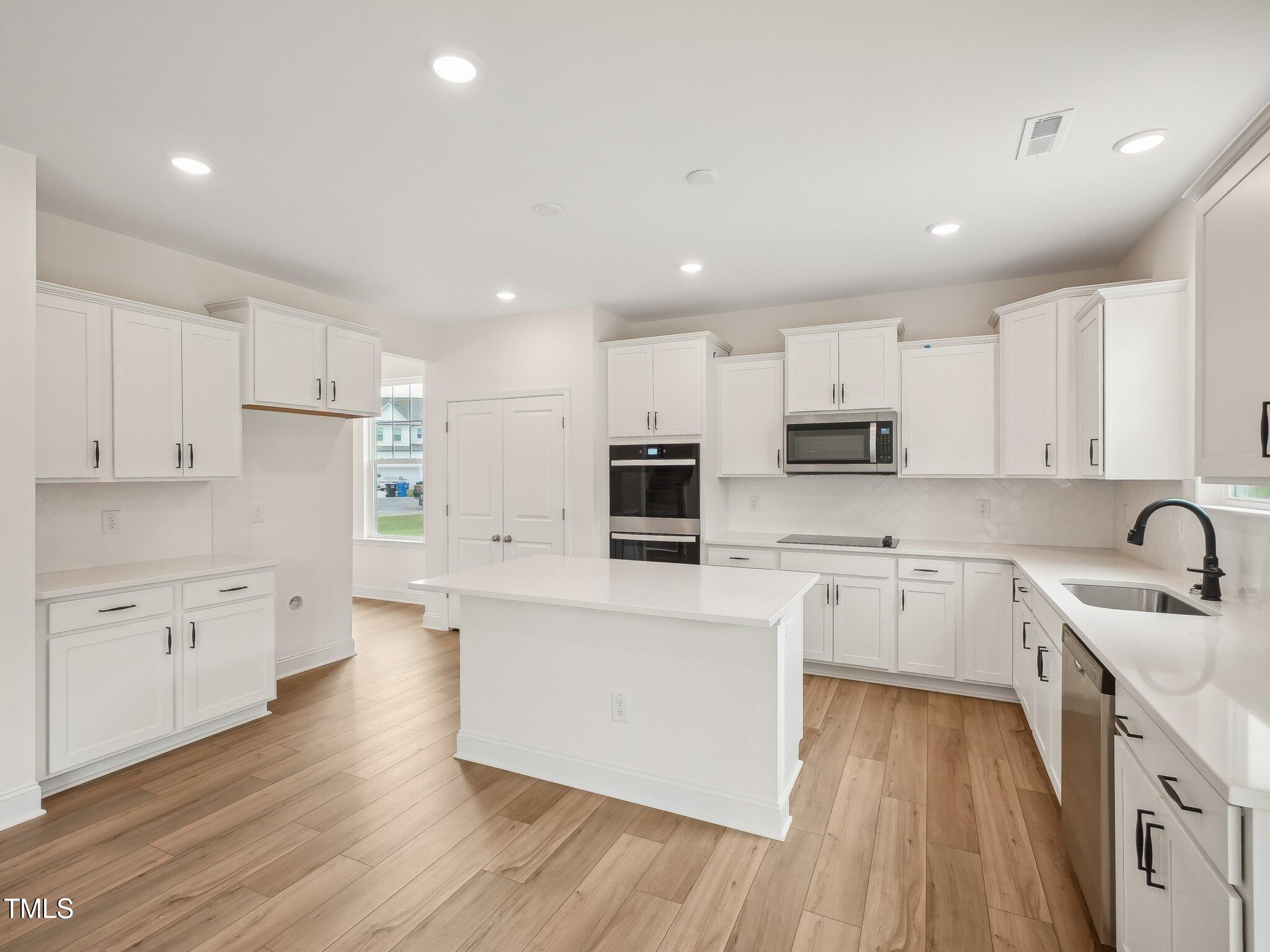 92 Frost Meadow Way