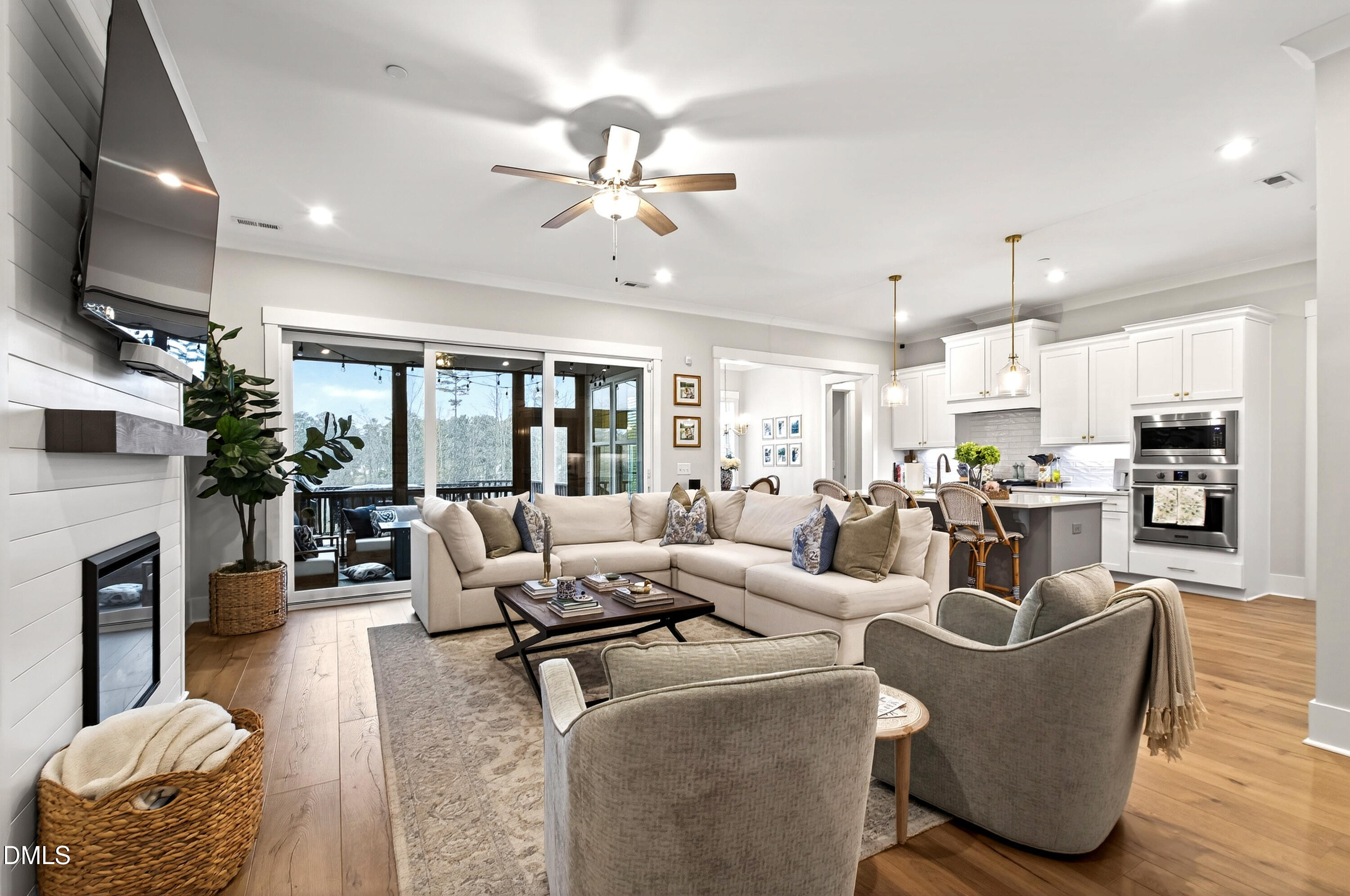 1105 Laurelwood Drive