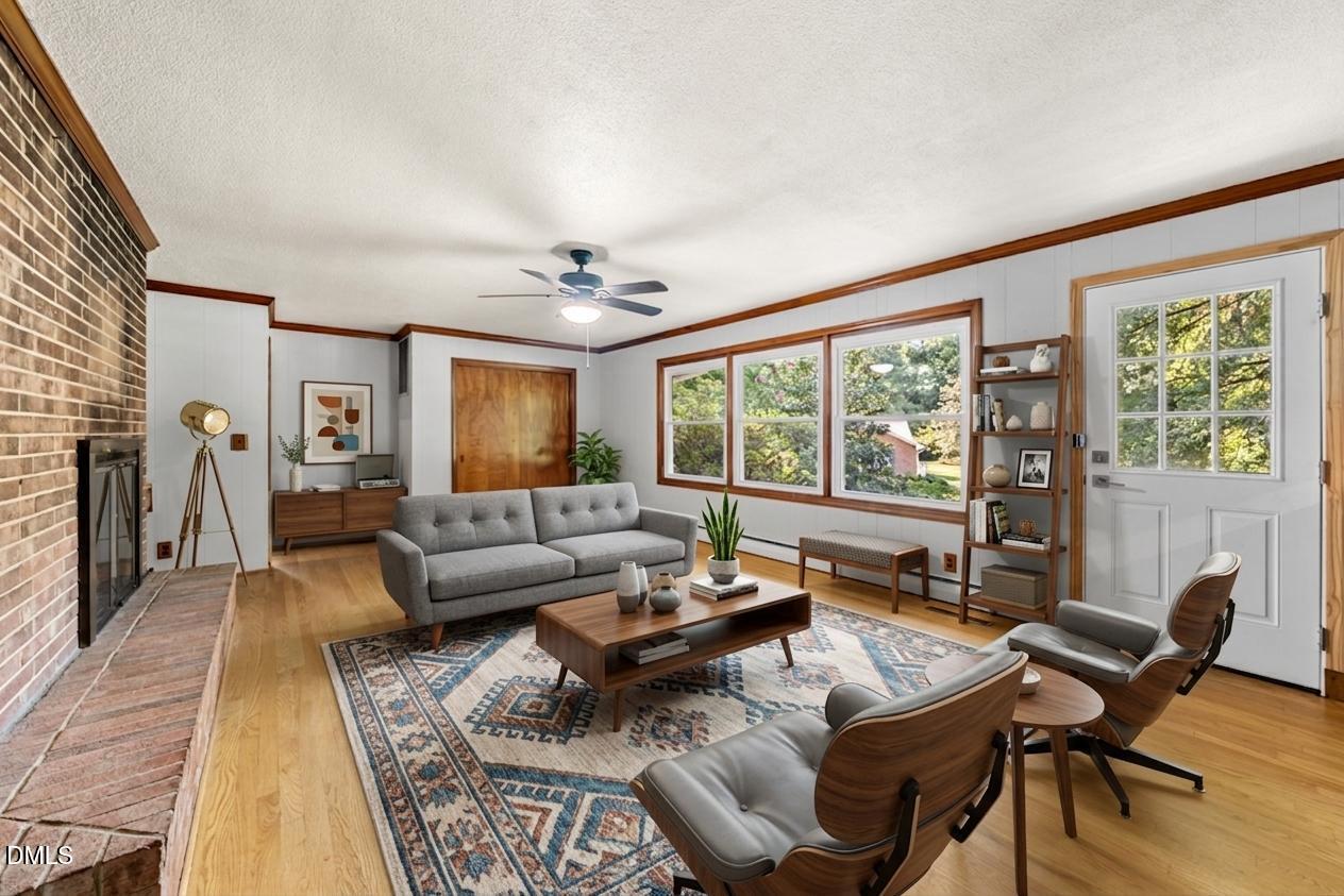 2034 Woodland Avenue