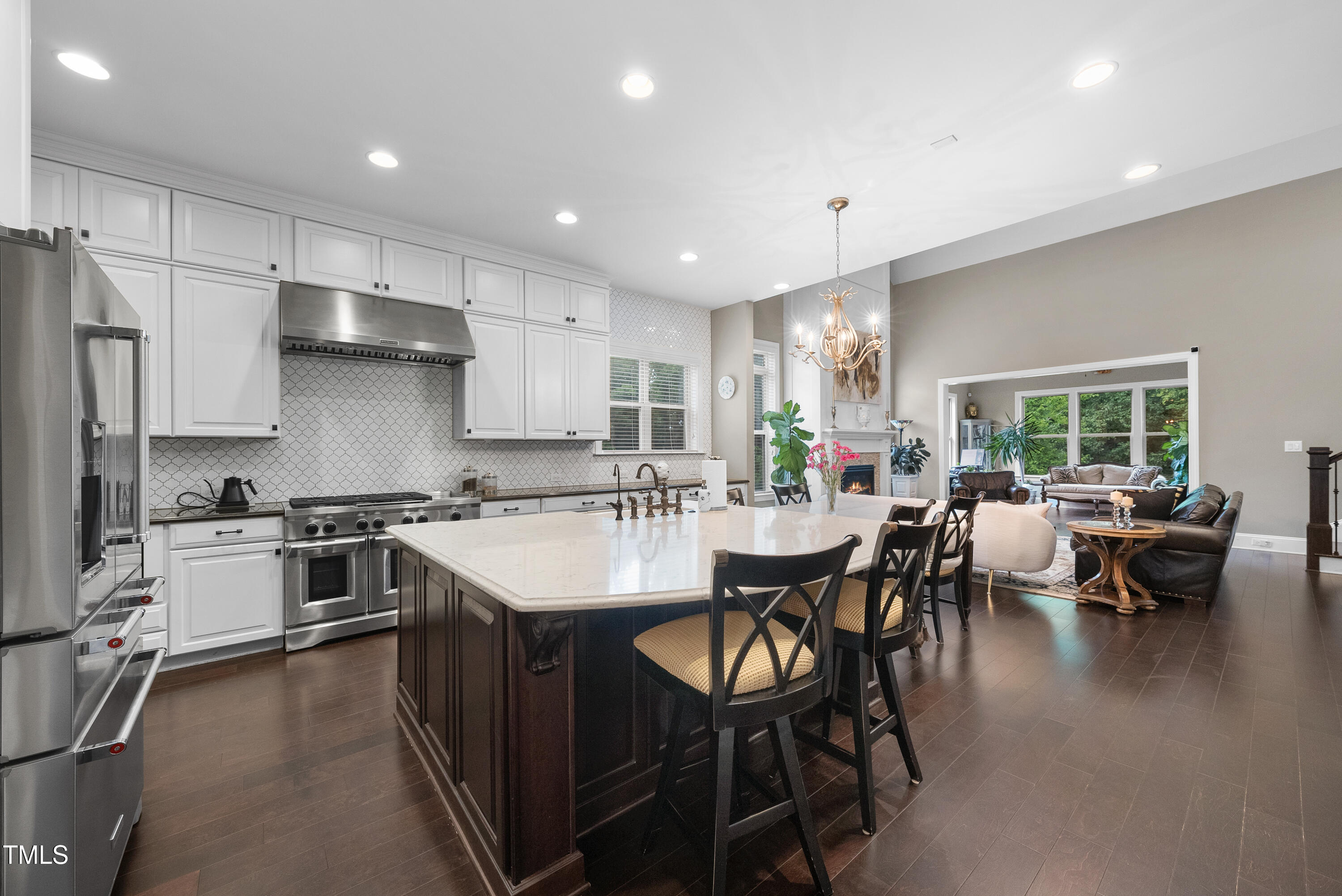 1089 Queensdale Drive