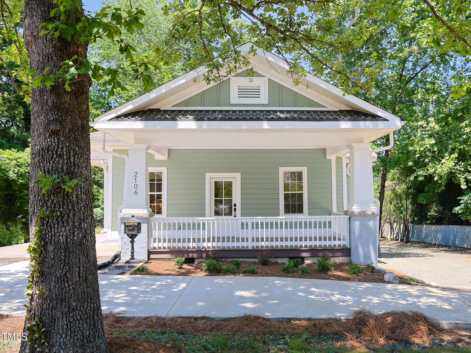 2106 University Drive