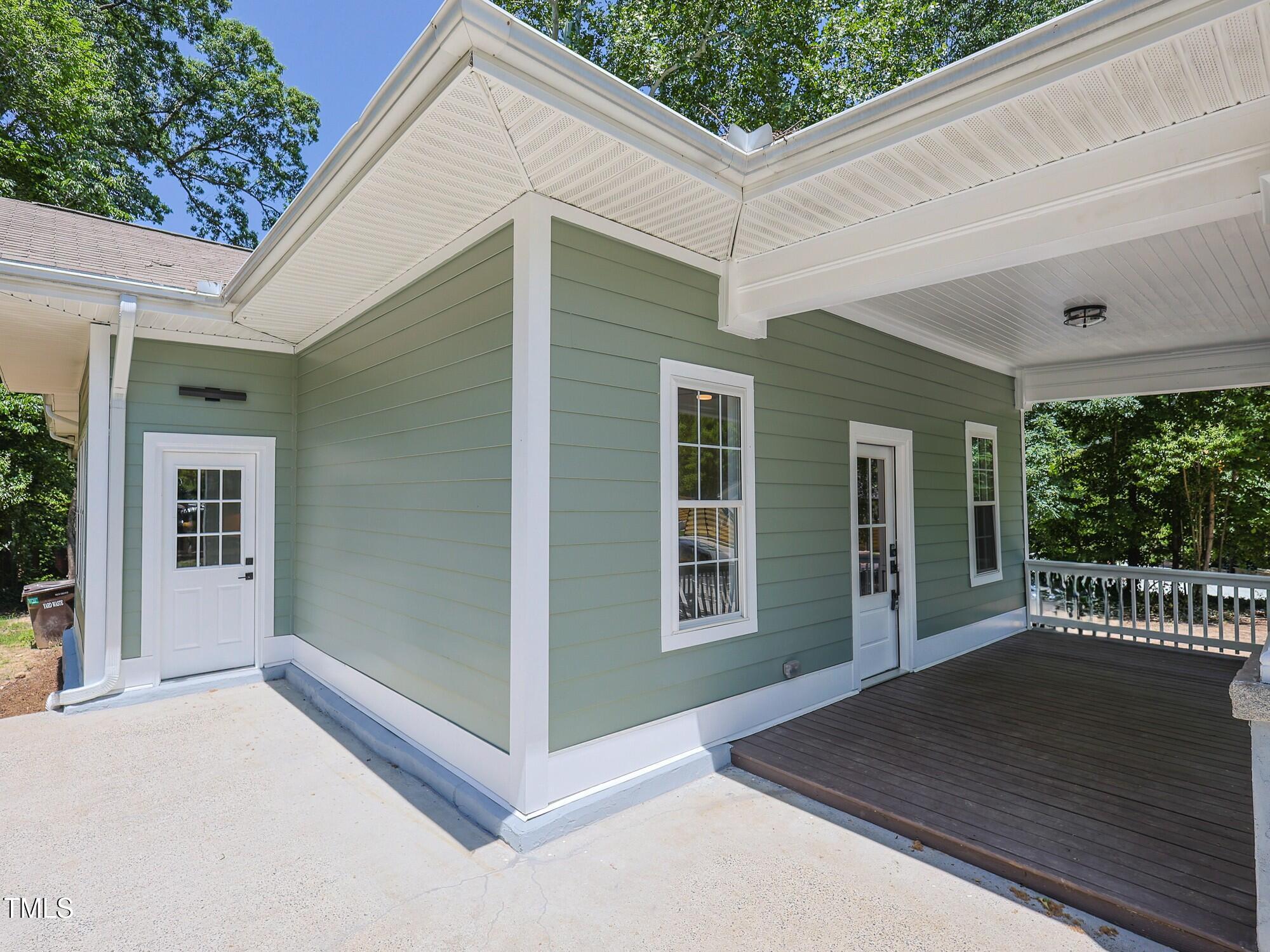 2106 University Drive