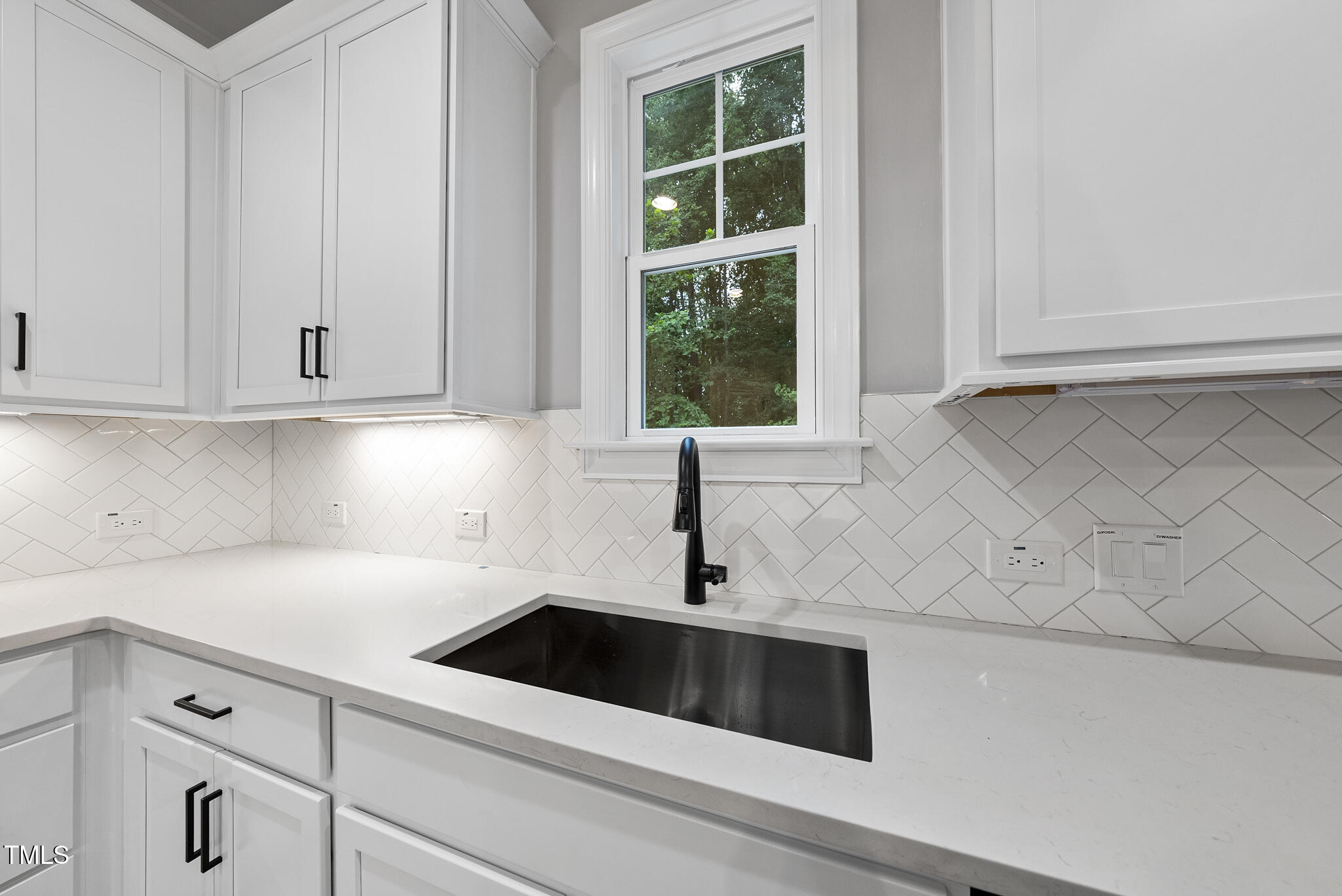 2624 Silver Gate Court