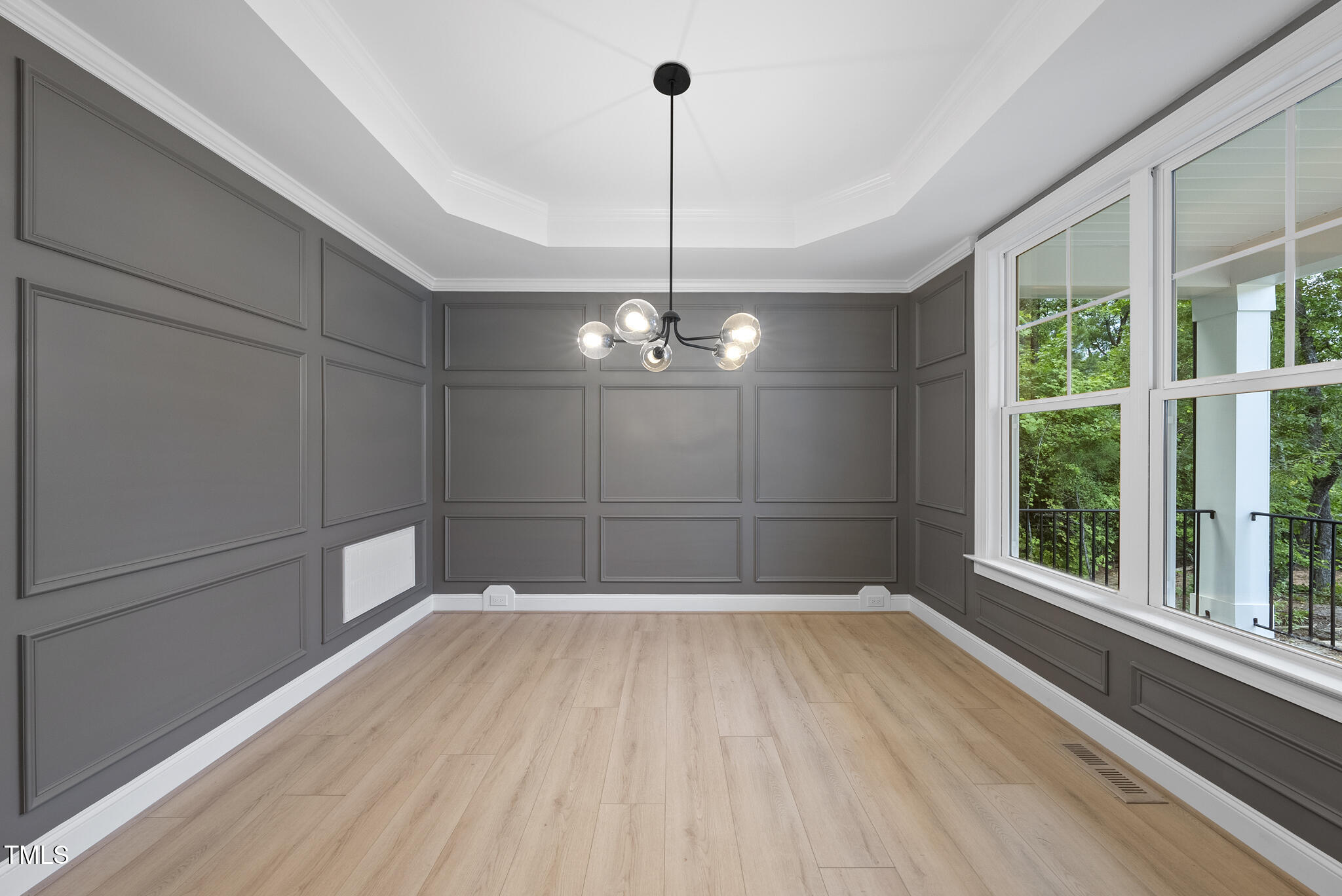 2624 Silver Gate Court