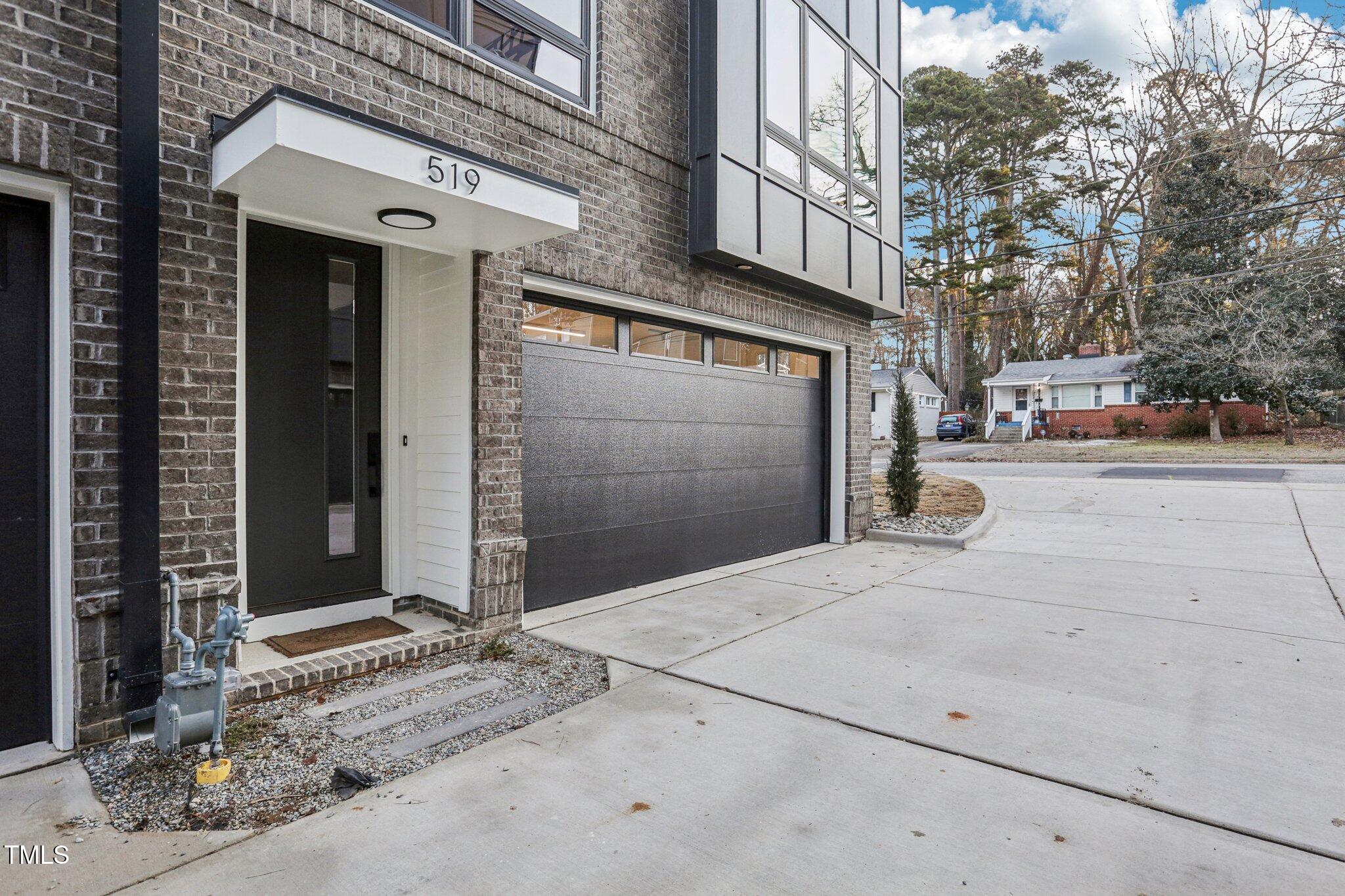 513 Edgecreek Court