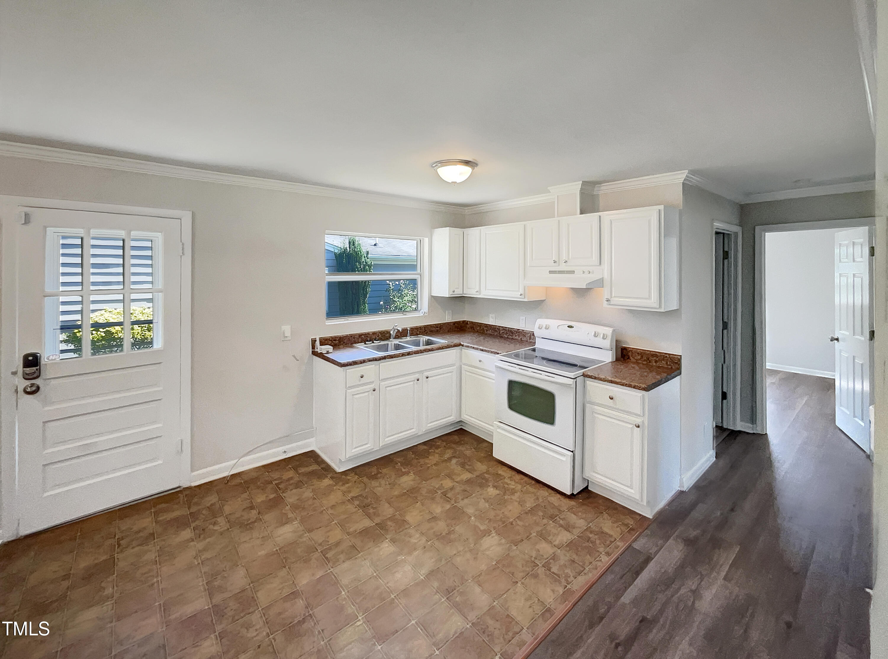 225 W Orange Street