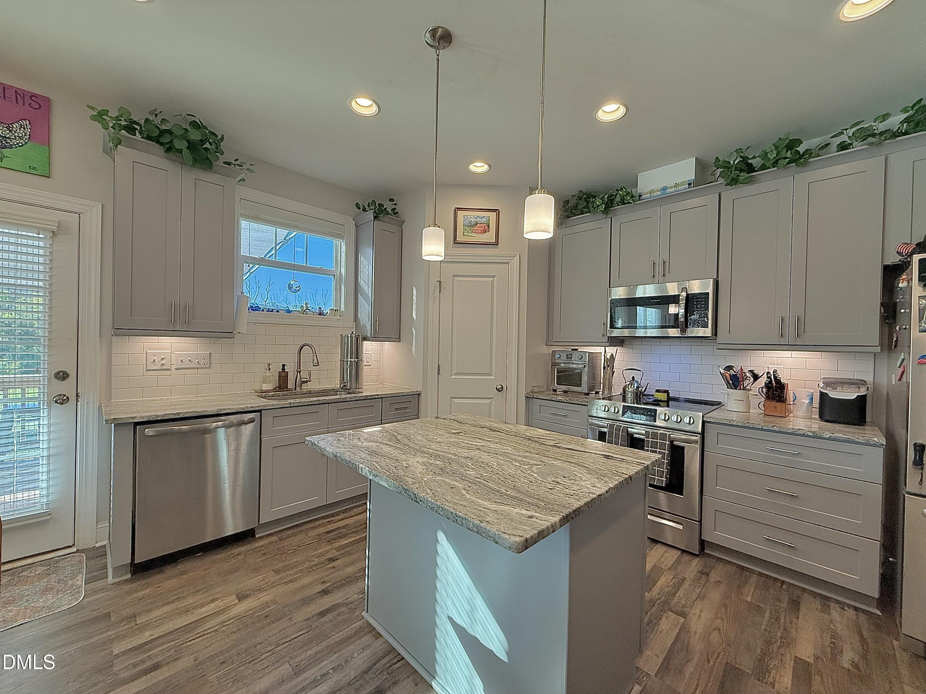 4825 Mineral Springs Road
