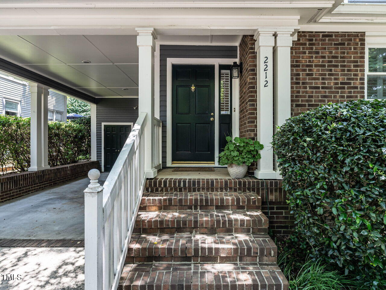 2212 Oxford Hills Drive