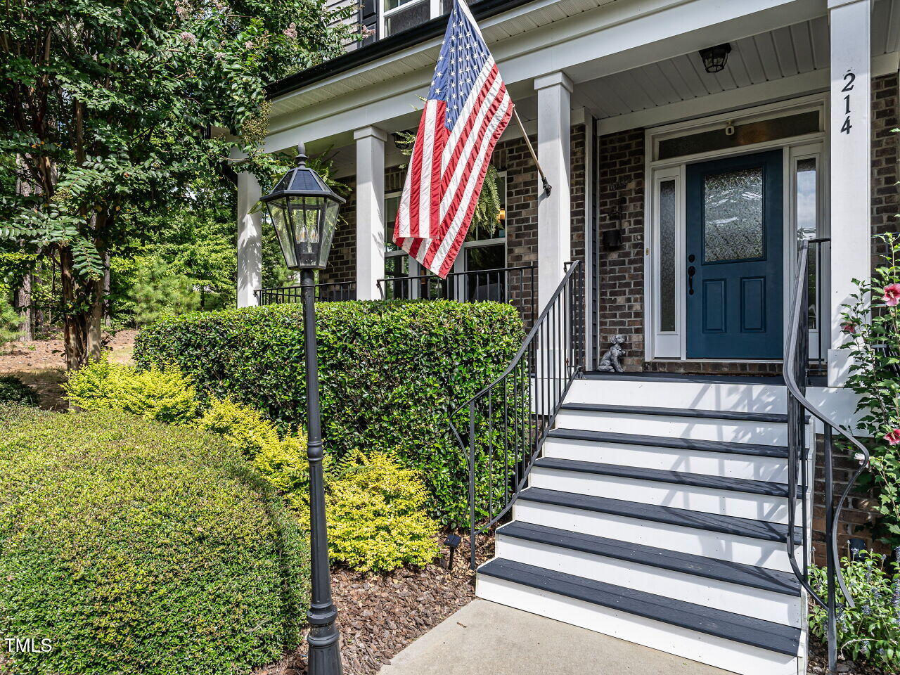 214 Cairnie Place