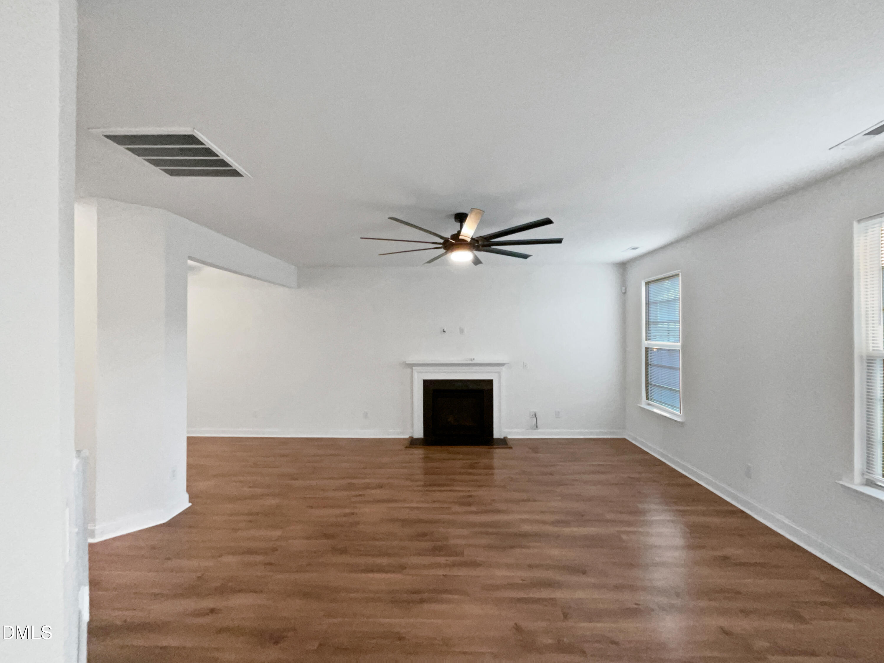 532 Willow Breeze Court