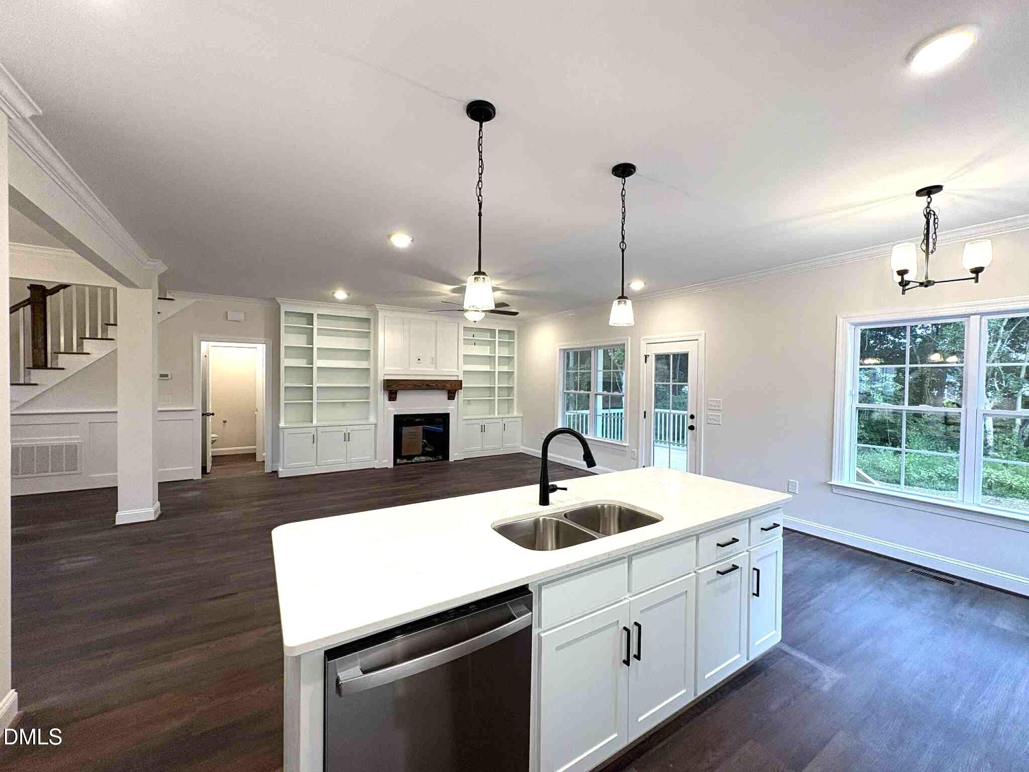801 Emmett Court