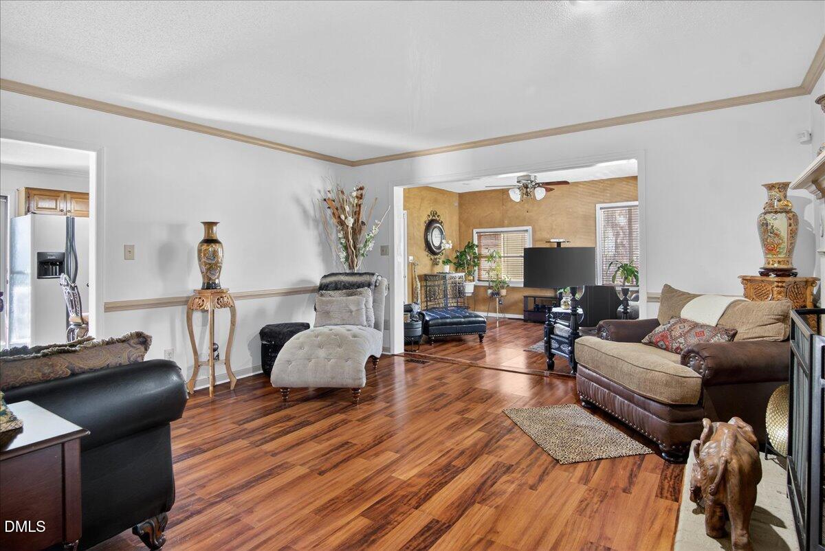 3013 Chippendale Road