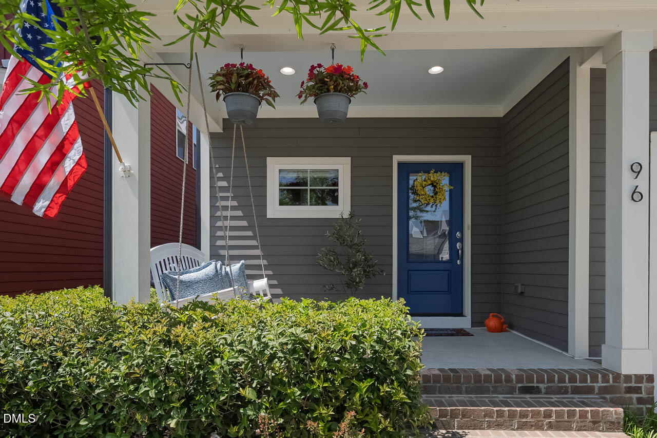 96 Woodland Grove Lane