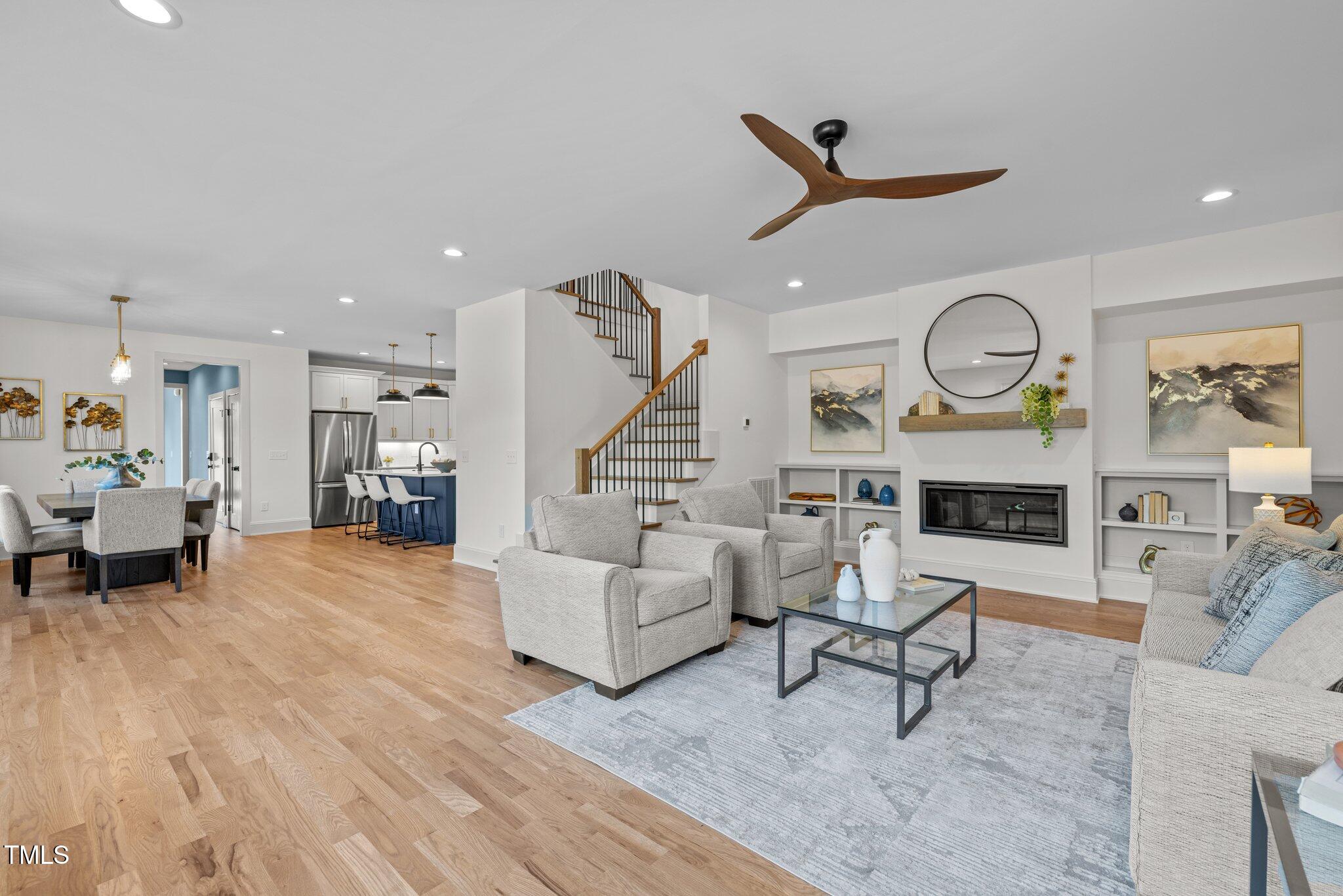 805 Tower Street 102