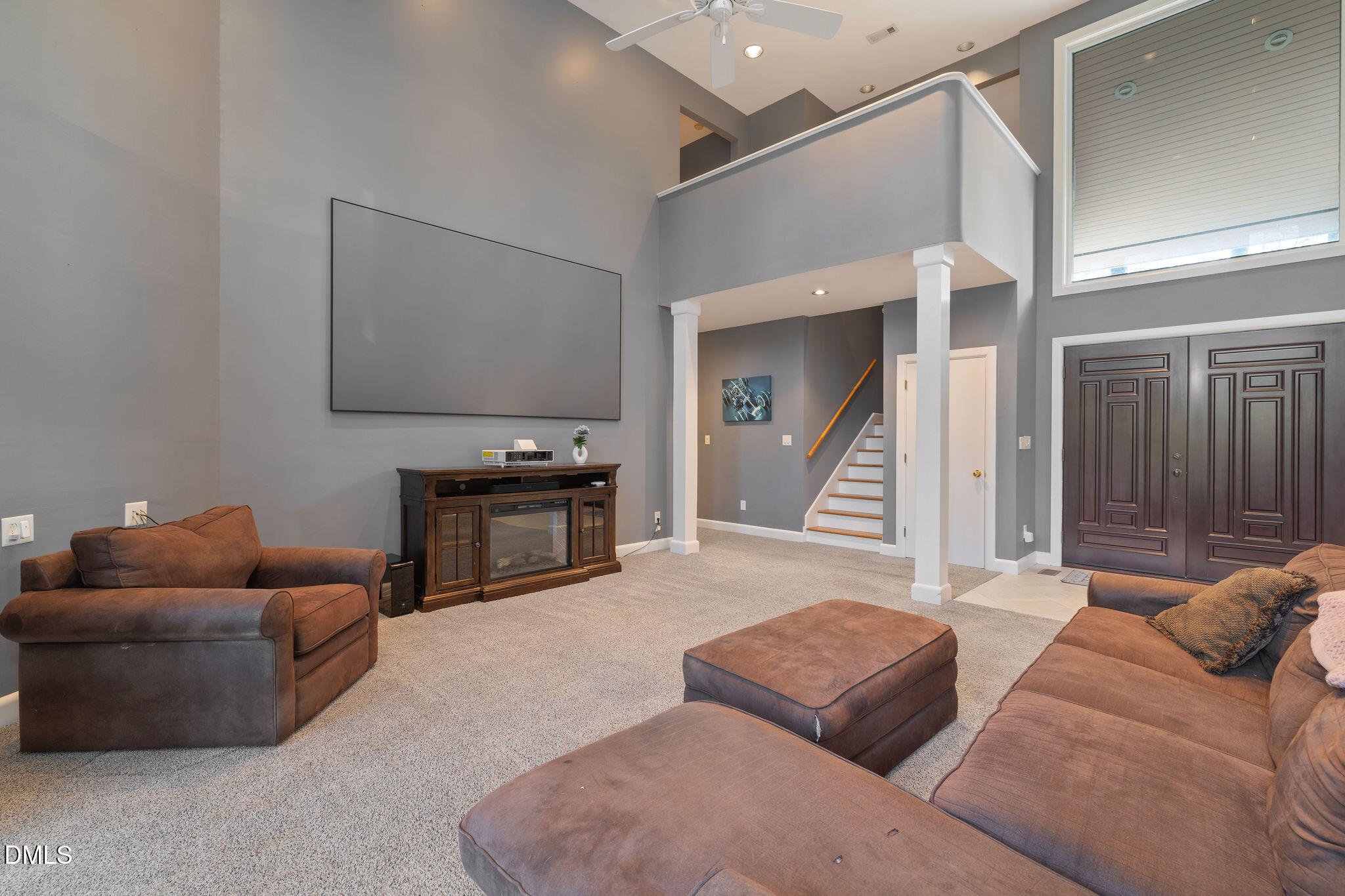 5007 Country Club Drive N