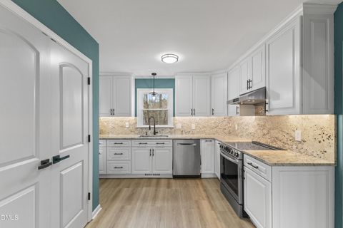 103 Bridgestone Court Fuquay Varina NC 27526