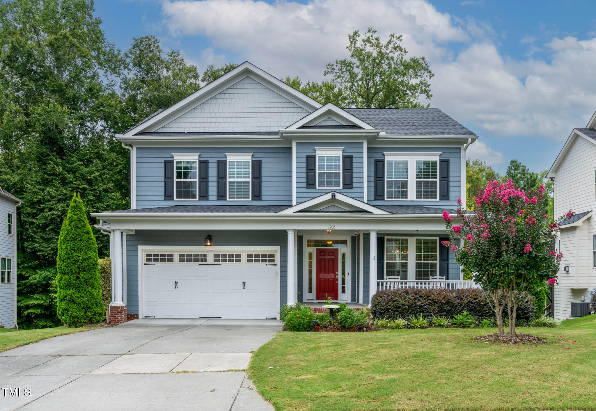 1205 Woodland Grove Way